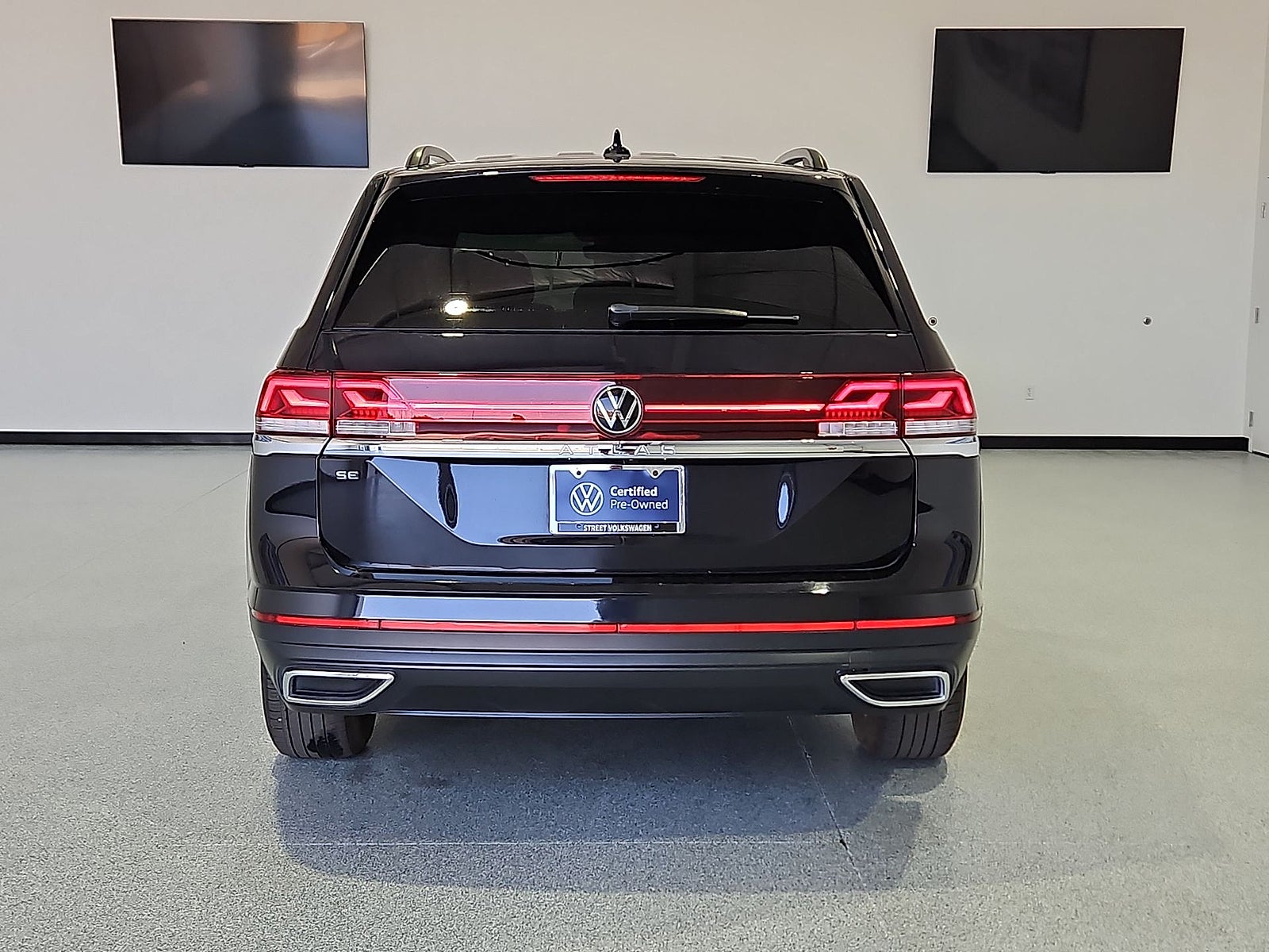 2024 Volkswagen Atlas 2.0T SE