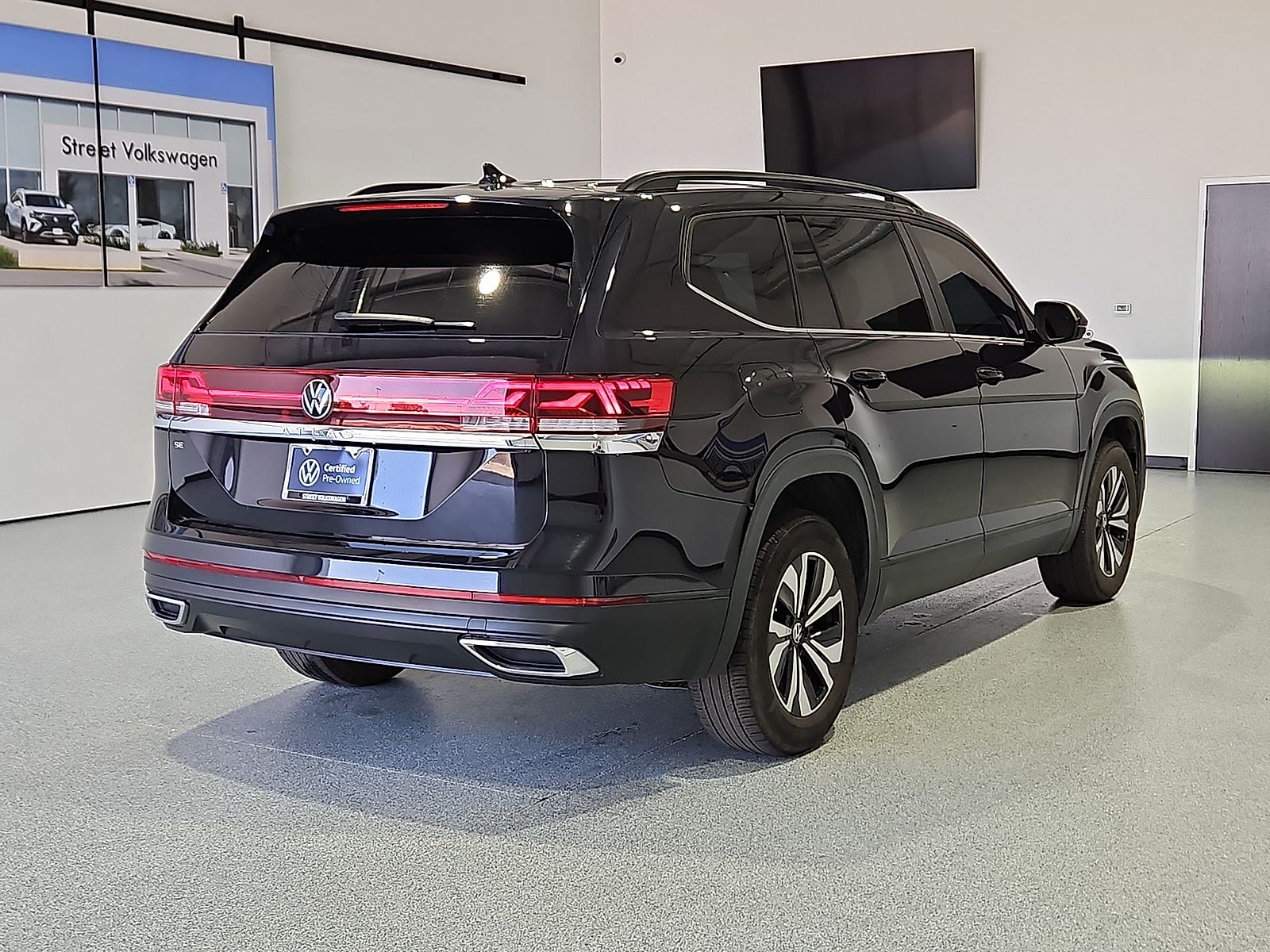 2024 Volkswagen Atlas 2.0T SE