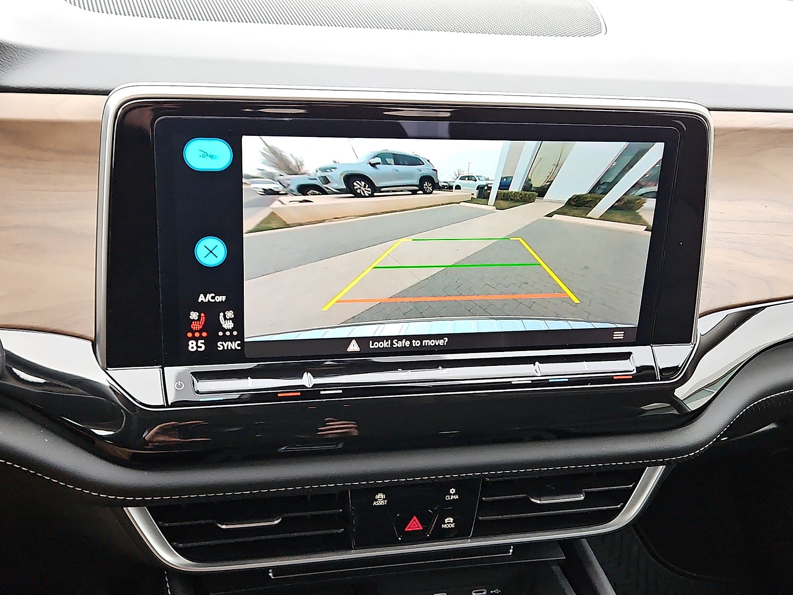 2025 Volkswagen Atlas 2.0T SE