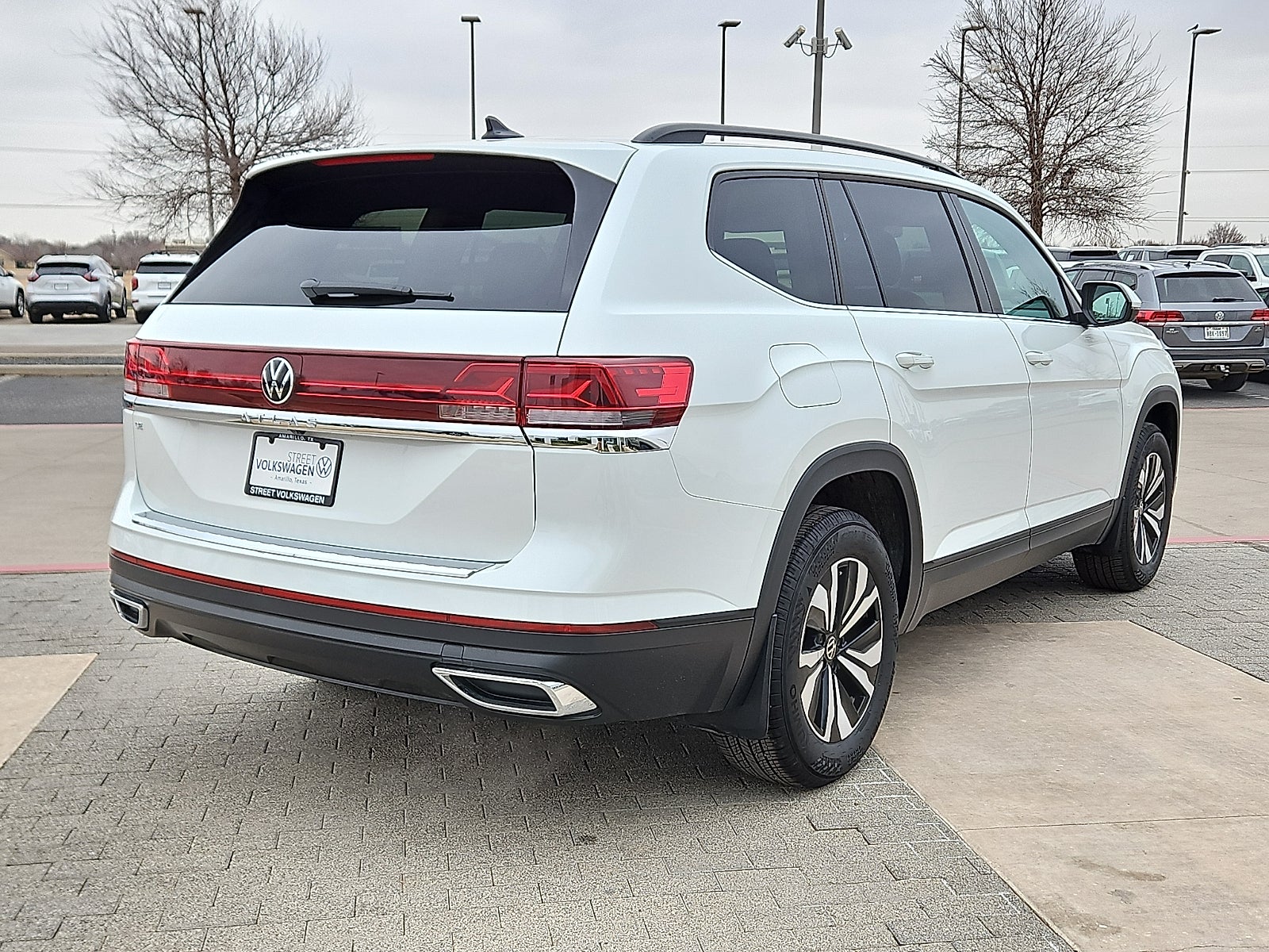 2025 Volkswagen Atlas 2.0T SE