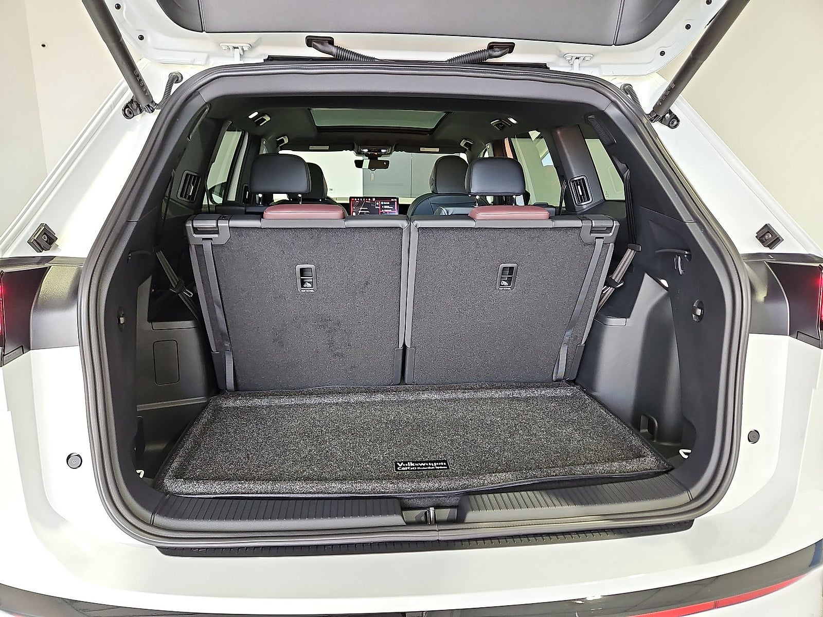 2027 Volkswagen Atlas SEL Premium R-Line