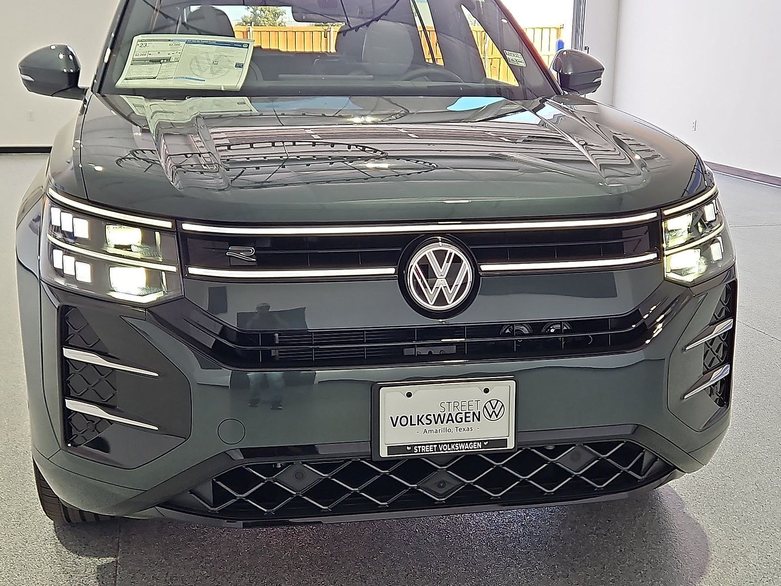 2027 Volkswagen Atlas SEL Premium R-Line