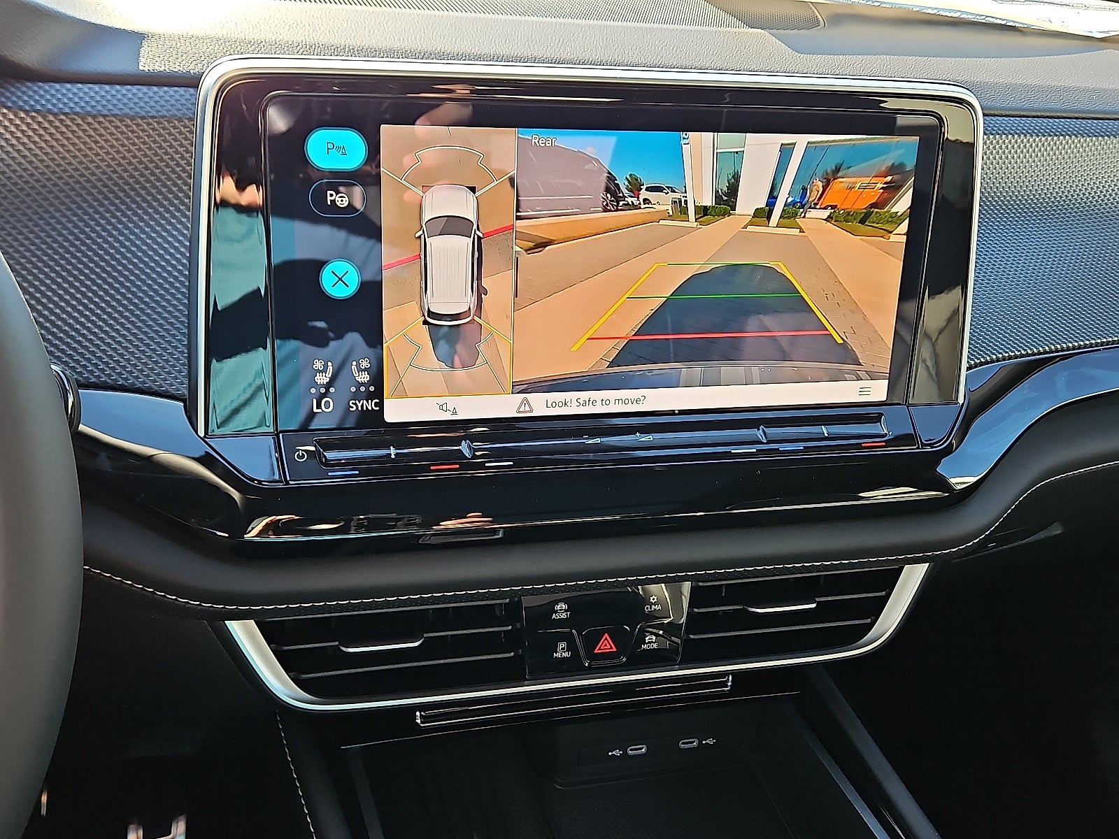 2026 Volkswagen Atlas Cross Sport 2.0T SEL Premium R-Line