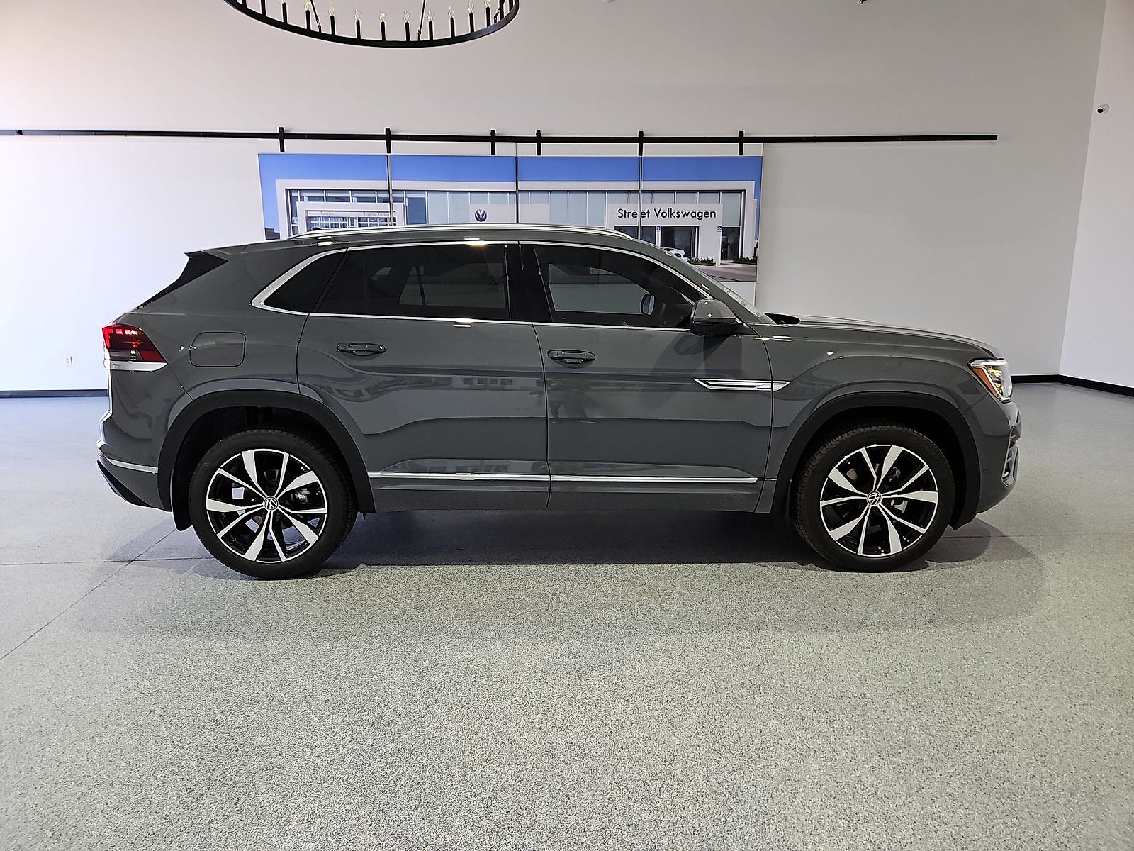 2026 Volkswagen Atlas Cross Sport SEL Premium R-Line