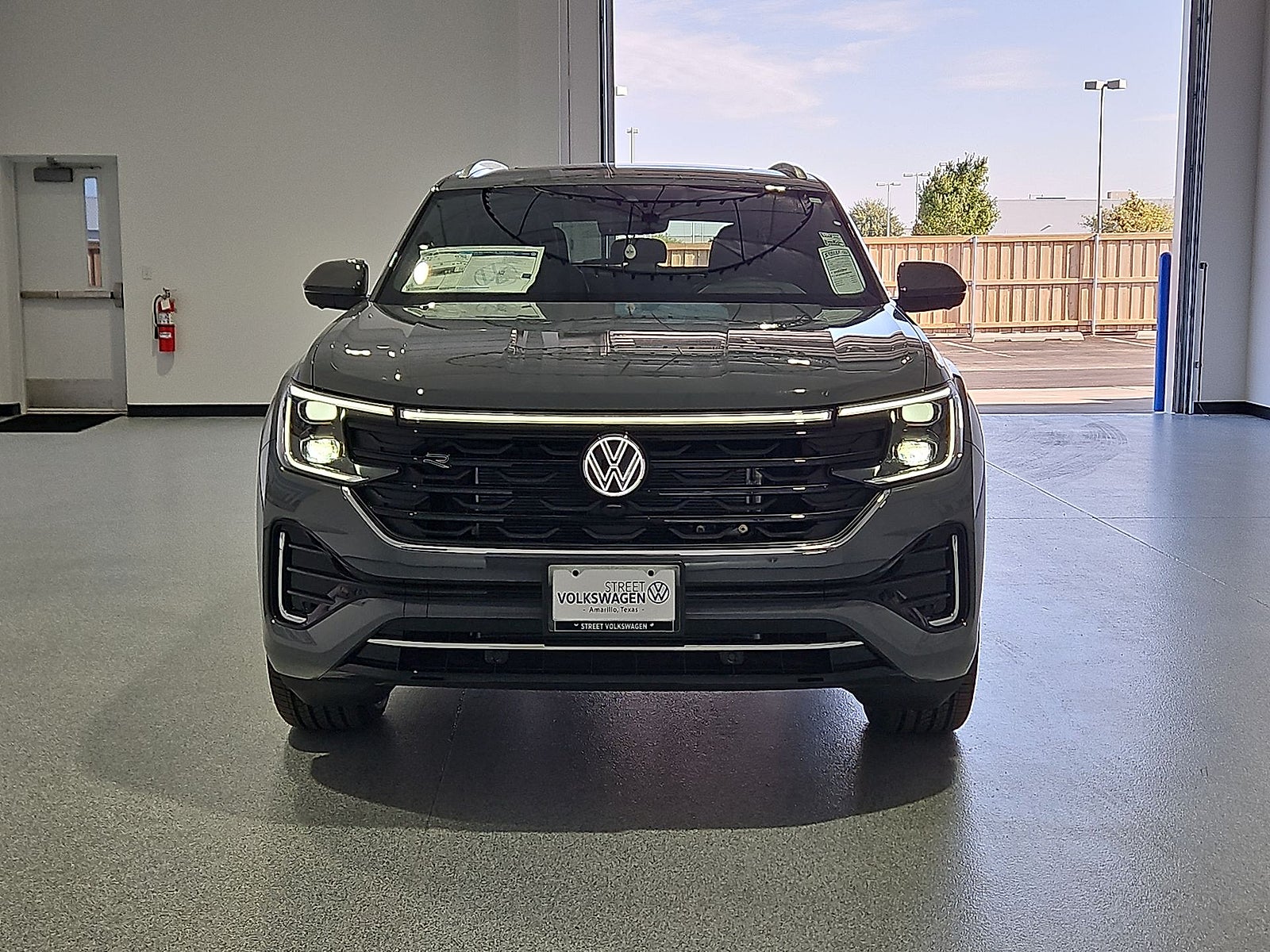 2026 Volkswagen Atlas Cross Sport SEL Premium R-Line