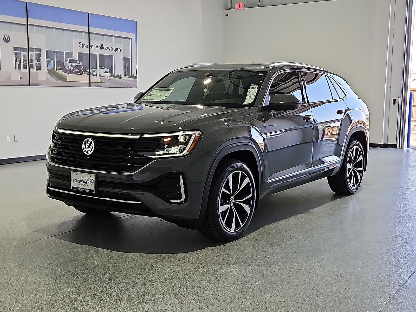 2026 Volkswagen Atlas Cross Sport SEL Premium R-Line