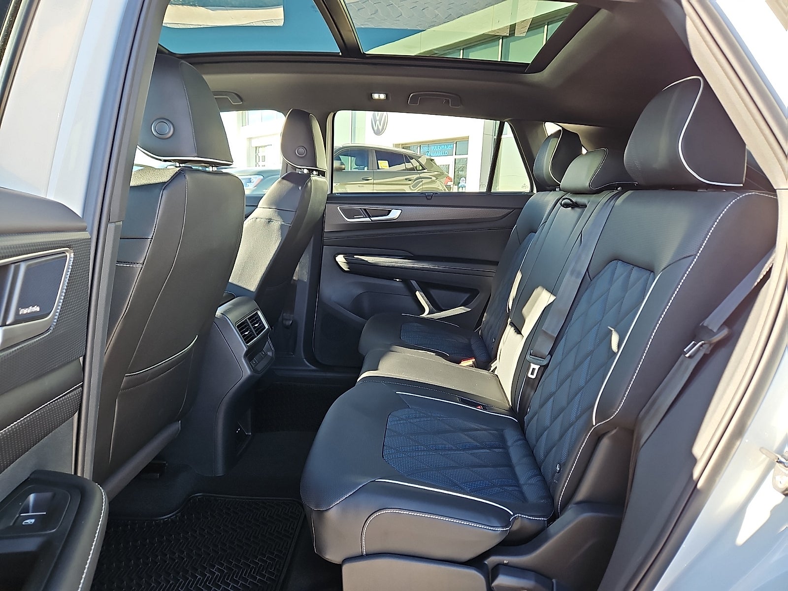 2026 Volkswagen Atlas Cross Sport 2.0T SEL Premium R-Line