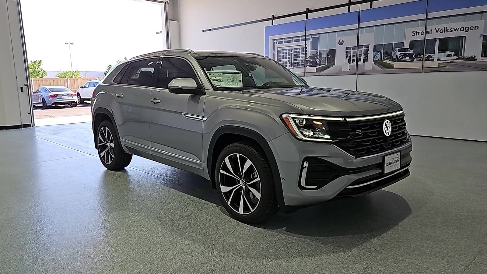2026 Volkswagen Atlas Cross Sport SEL Premium R-Line