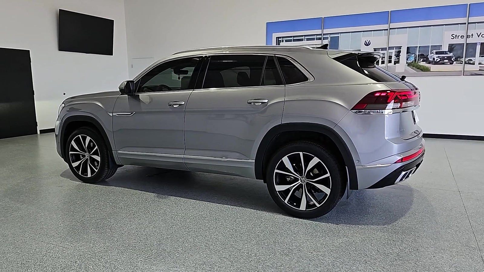 2026 Volkswagen Atlas Cross Sport SEL Premium R-Line