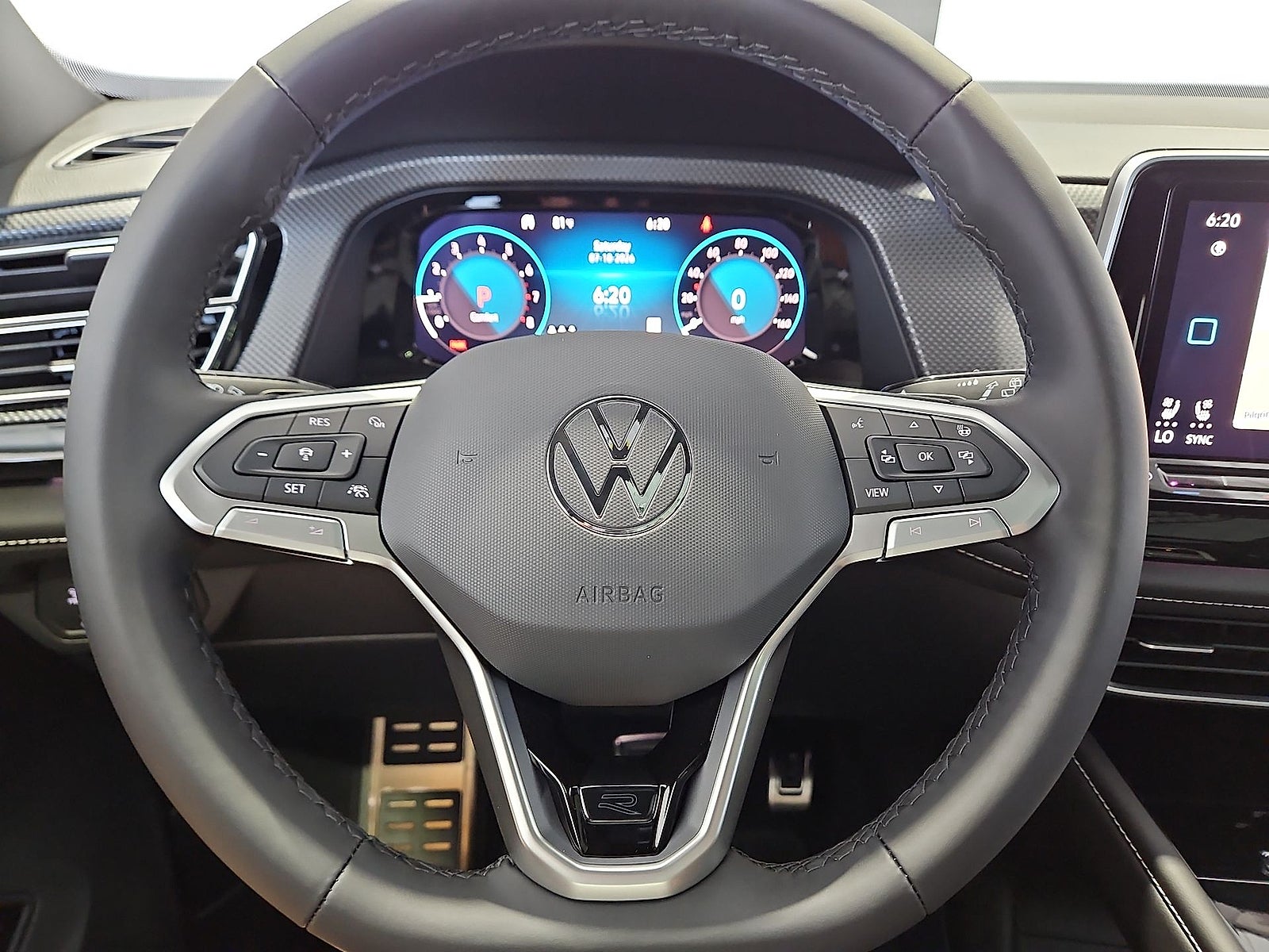 2026 Volkswagen Atlas Cross Sport SEL Premium R-Line
