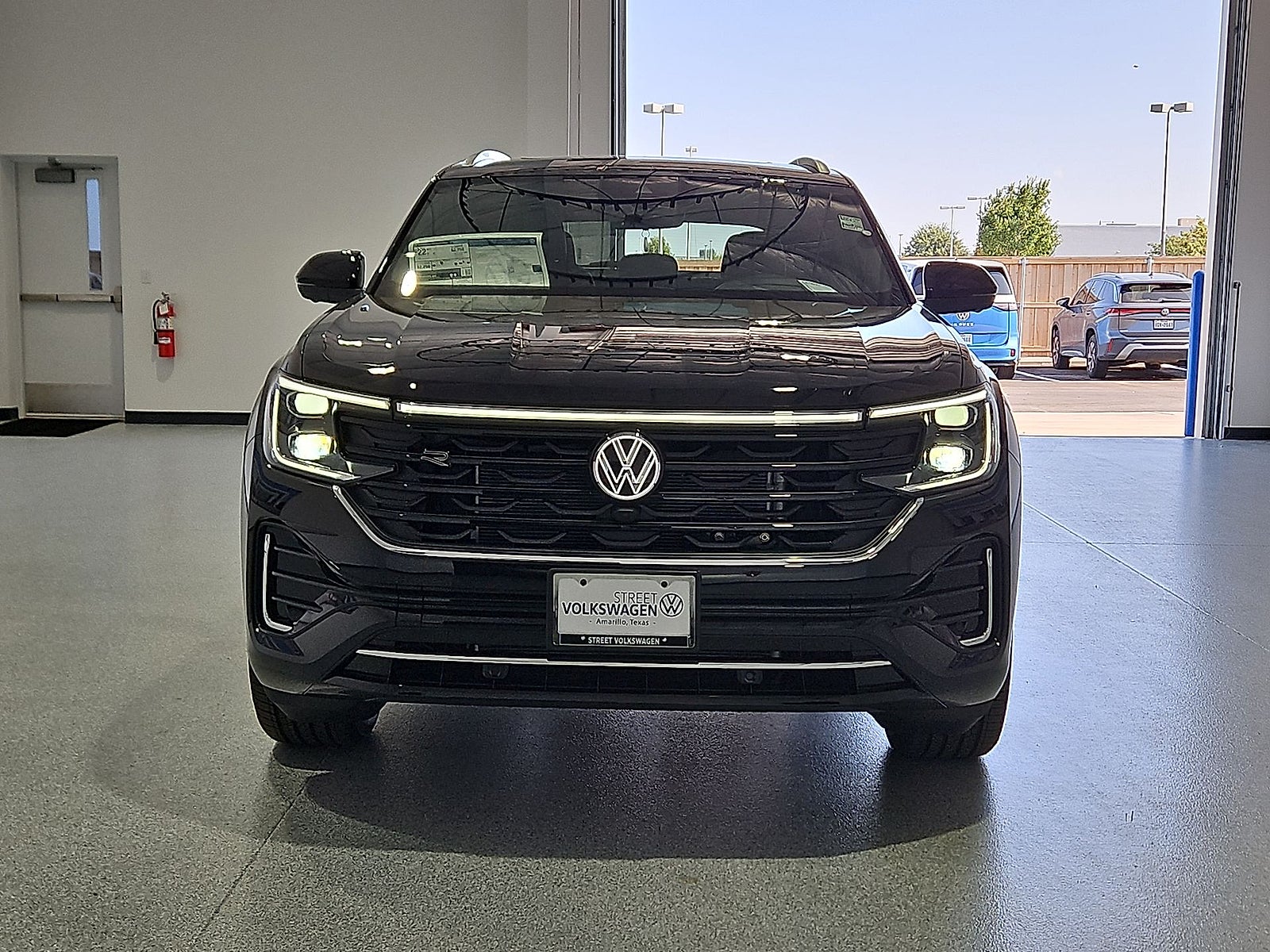 2026 Volkswagen Atlas Cross Sport SEL Premium R-Line
