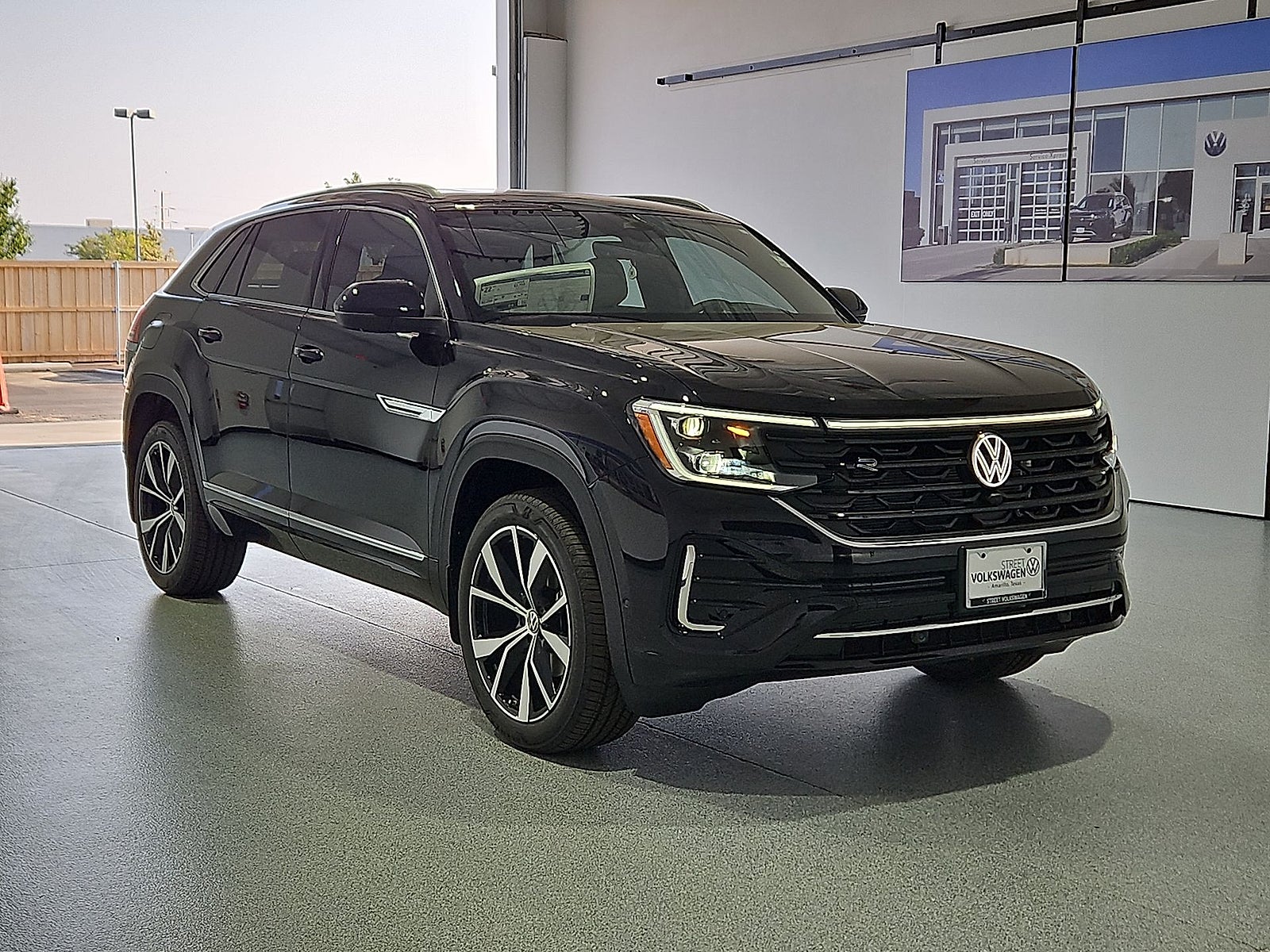 2026 Volkswagen Atlas Cross Sport SEL Premium R-Line