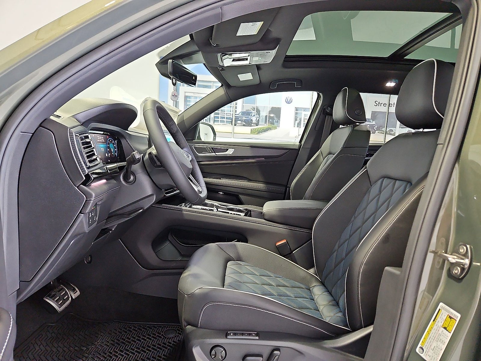 2026 Volkswagen Atlas Cross Sport SEL Premium R-Line