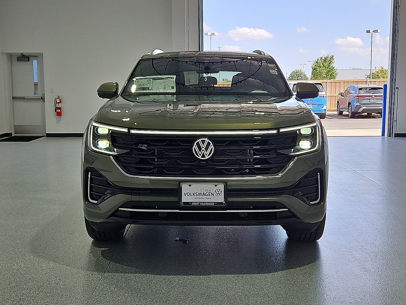 2026 Volkswagen Atlas Cross Sport SEL Premium R-Line