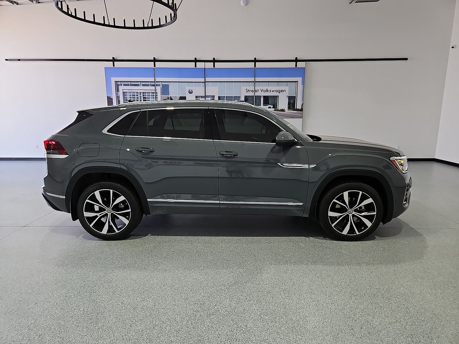 2026 Volkswagen Atlas Cross Sport SEL Premium R-Line