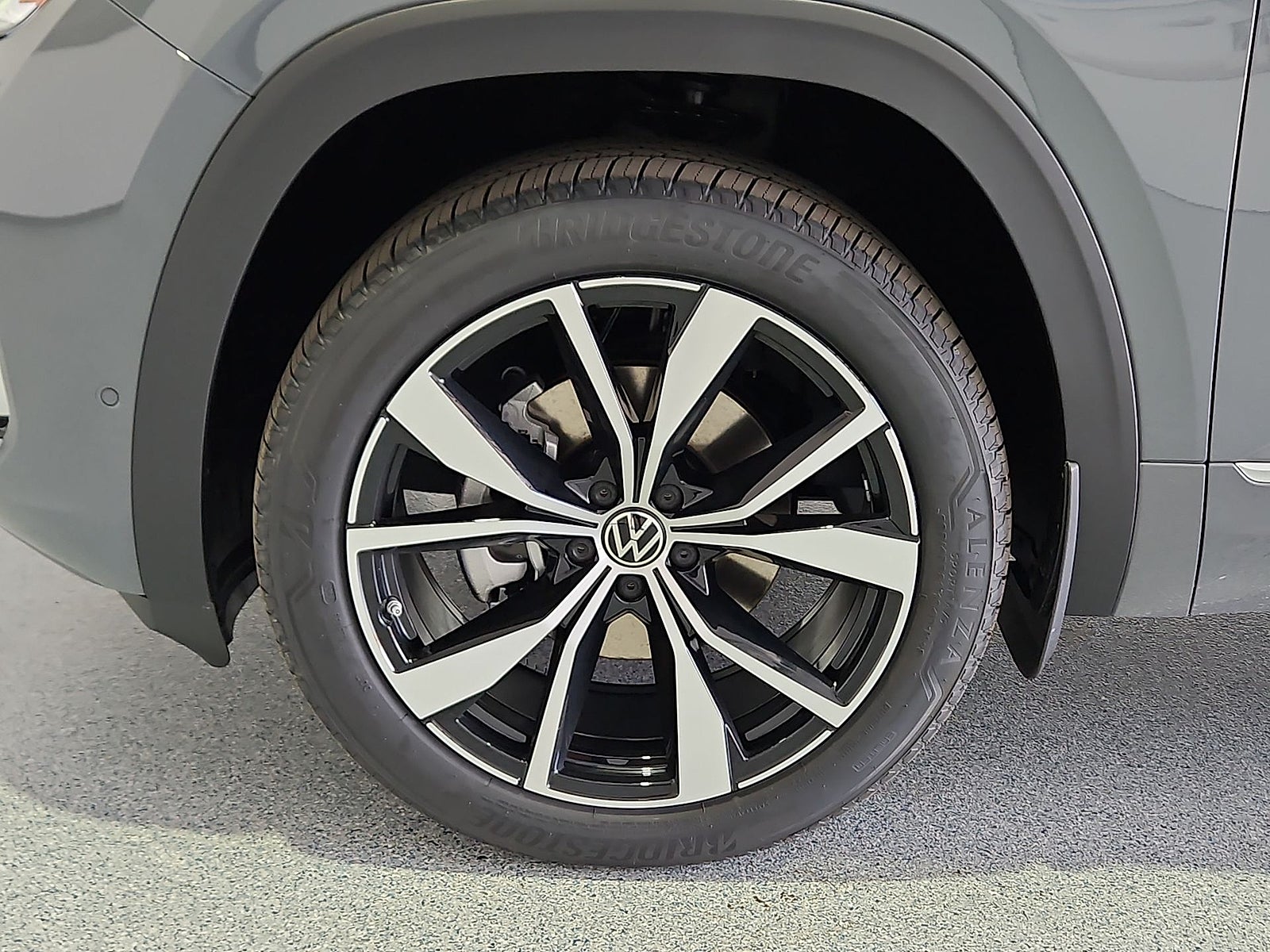 2026 Volkswagen Atlas Cross Sport SEL Premium R-Line