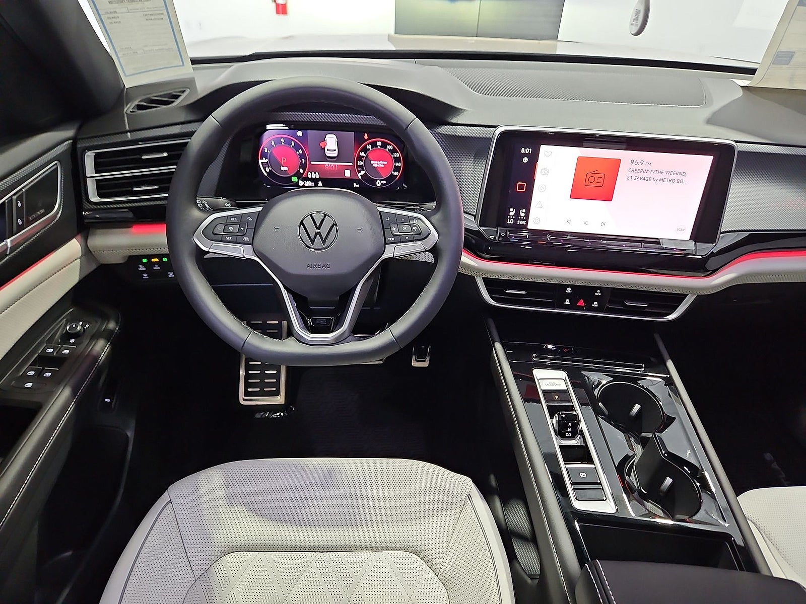 2026 Volkswagen Atlas Cross Sport SEL Premium R-Line