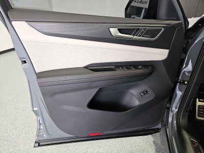 2026 Volkswagen Atlas Cross Sport SEL Premium R-Line