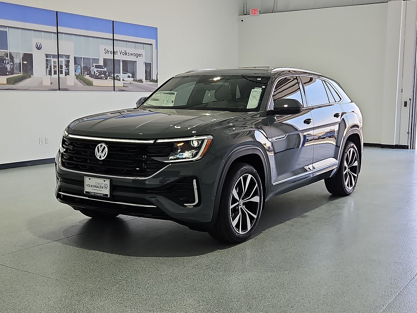 2026 Volkswagen Atlas Cross Sport SEL Premium R-Line