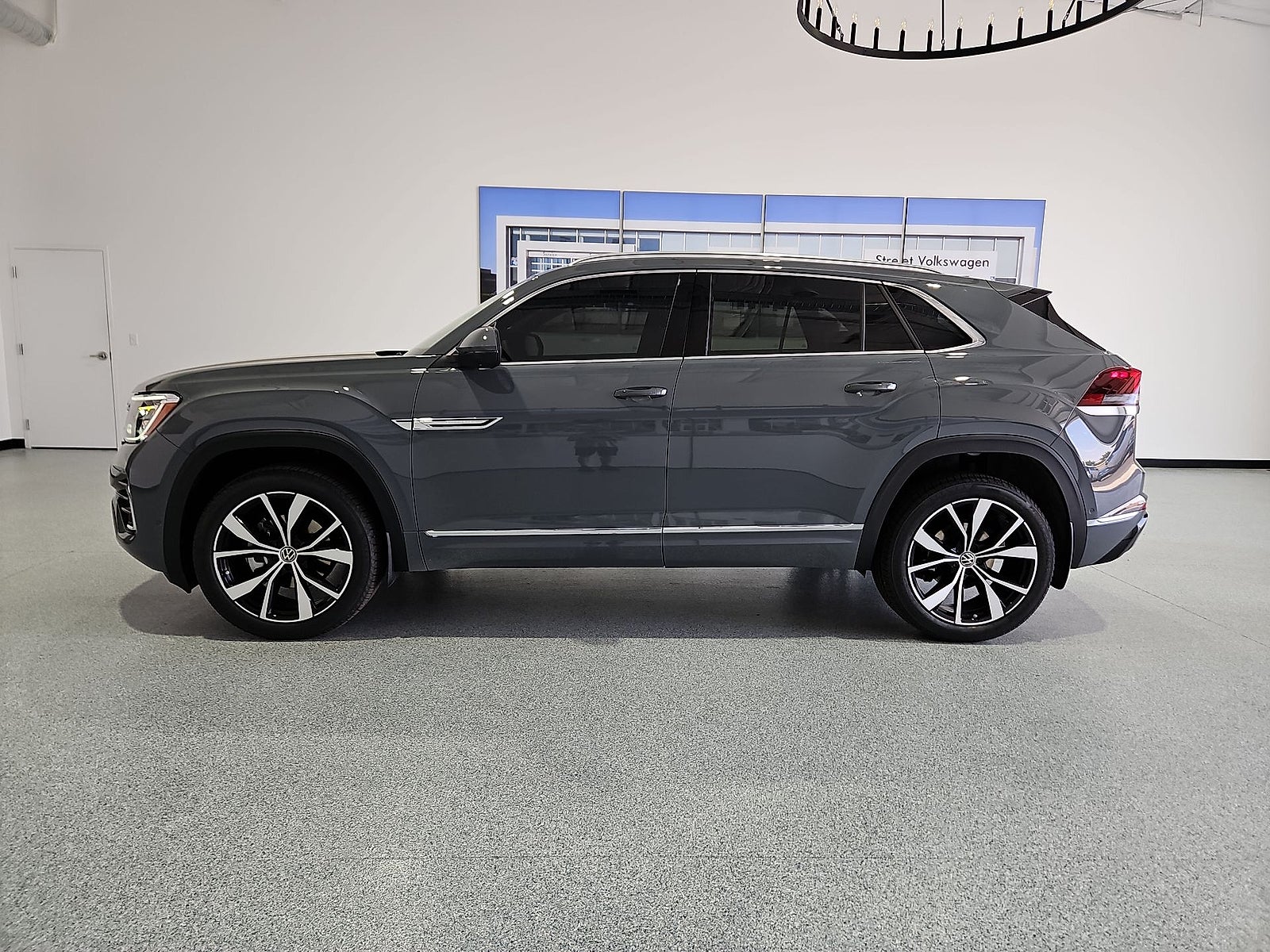 2026 Volkswagen Atlas Cross Sport SEL Premium R-Line