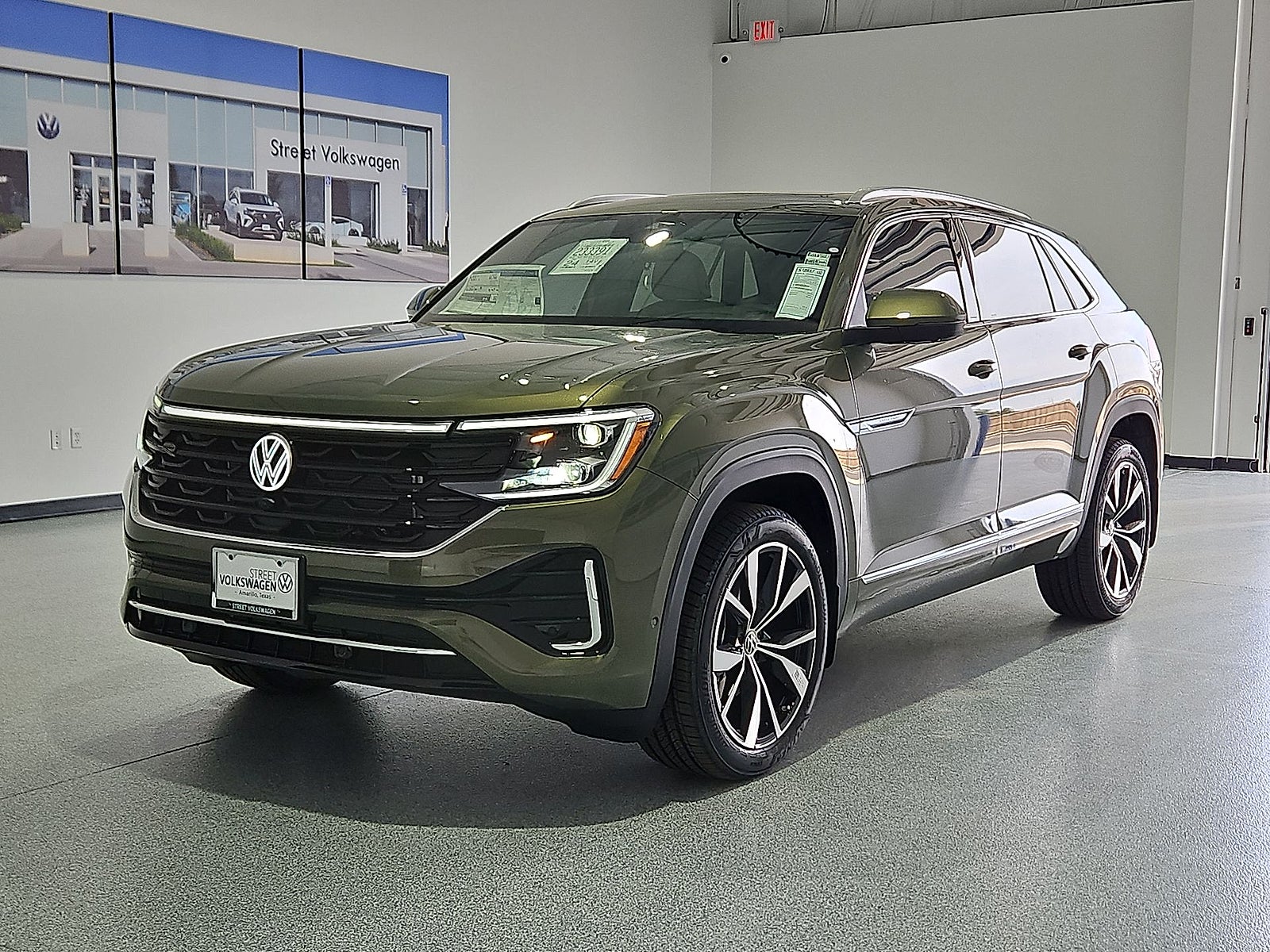 2026 Volkswagen Atlas Cross Sport SEL Premium R-Line