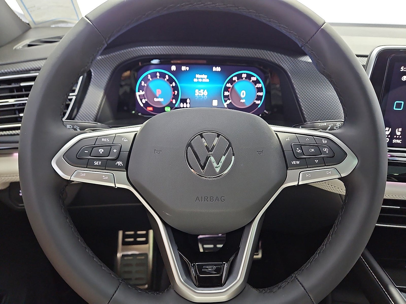 2026 Volkswagen Atlas Cross Sport SEL Premium R-Line