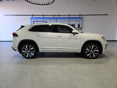 2026 Volkswagen Atlas Cross Sport SEL Premium R-Line