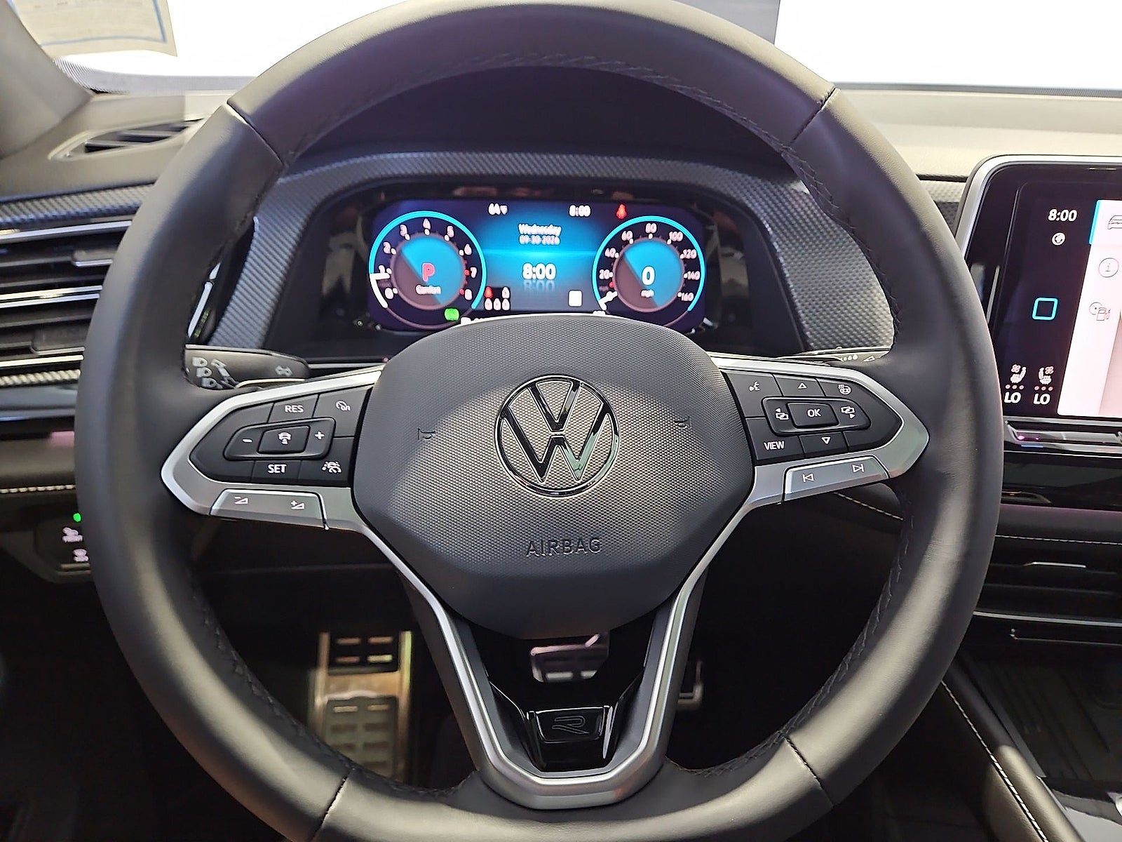 2026 Volkswagen Atlas Cross Sport SEL Premium R-Line
