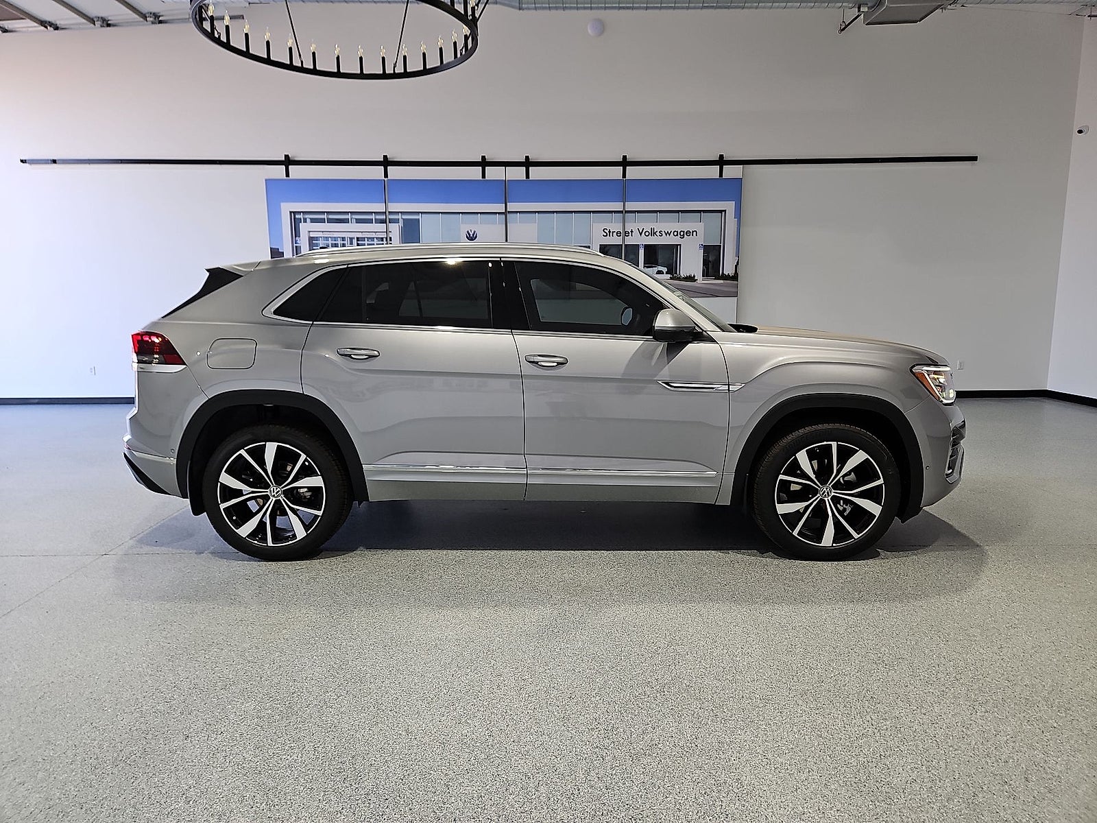 2026 Volkswagen Atlas Cross Sport SEL Premium R-Line