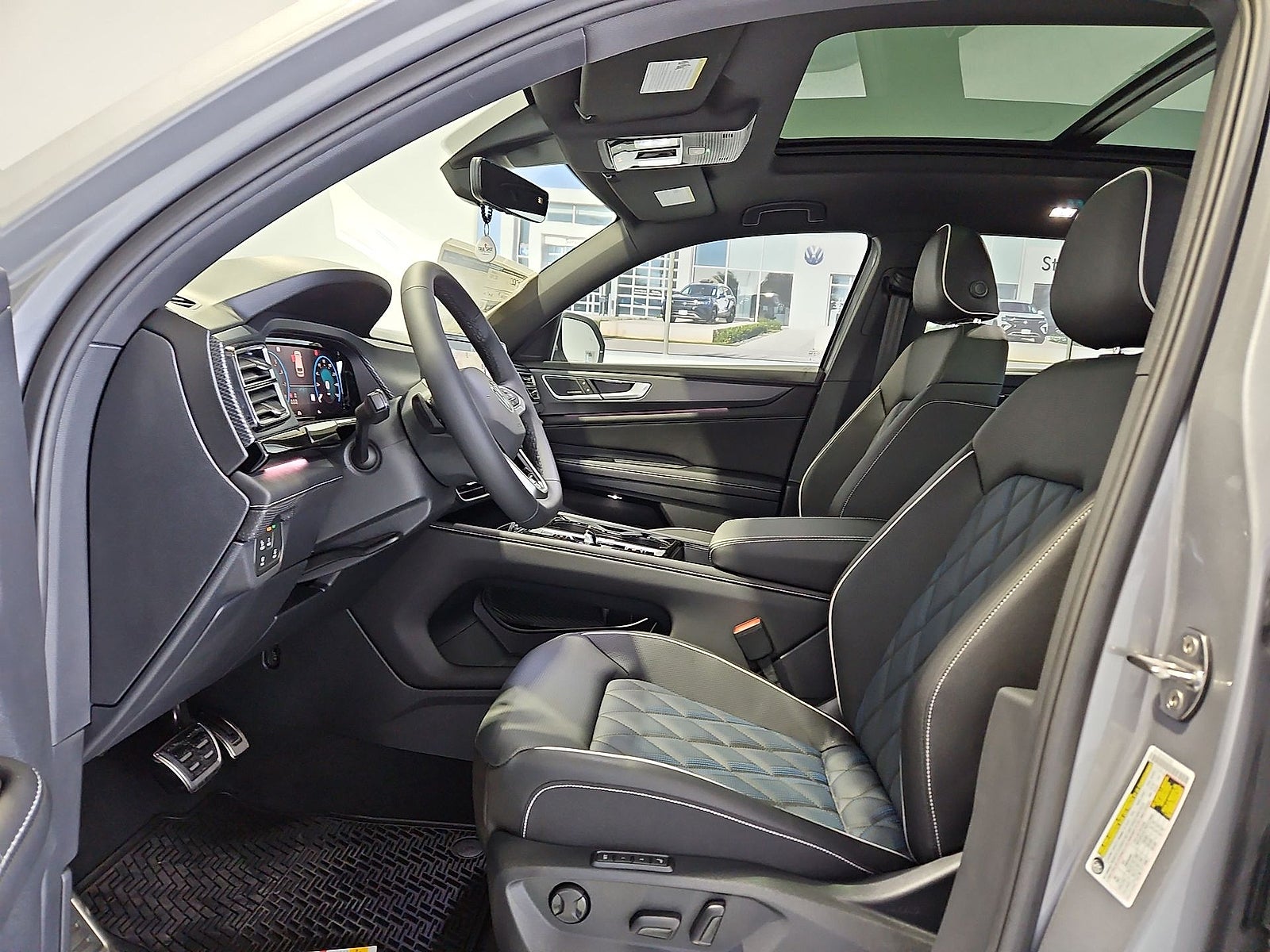 2026 Volkswagen Atlas Cross Sport SEL Premium R-Line