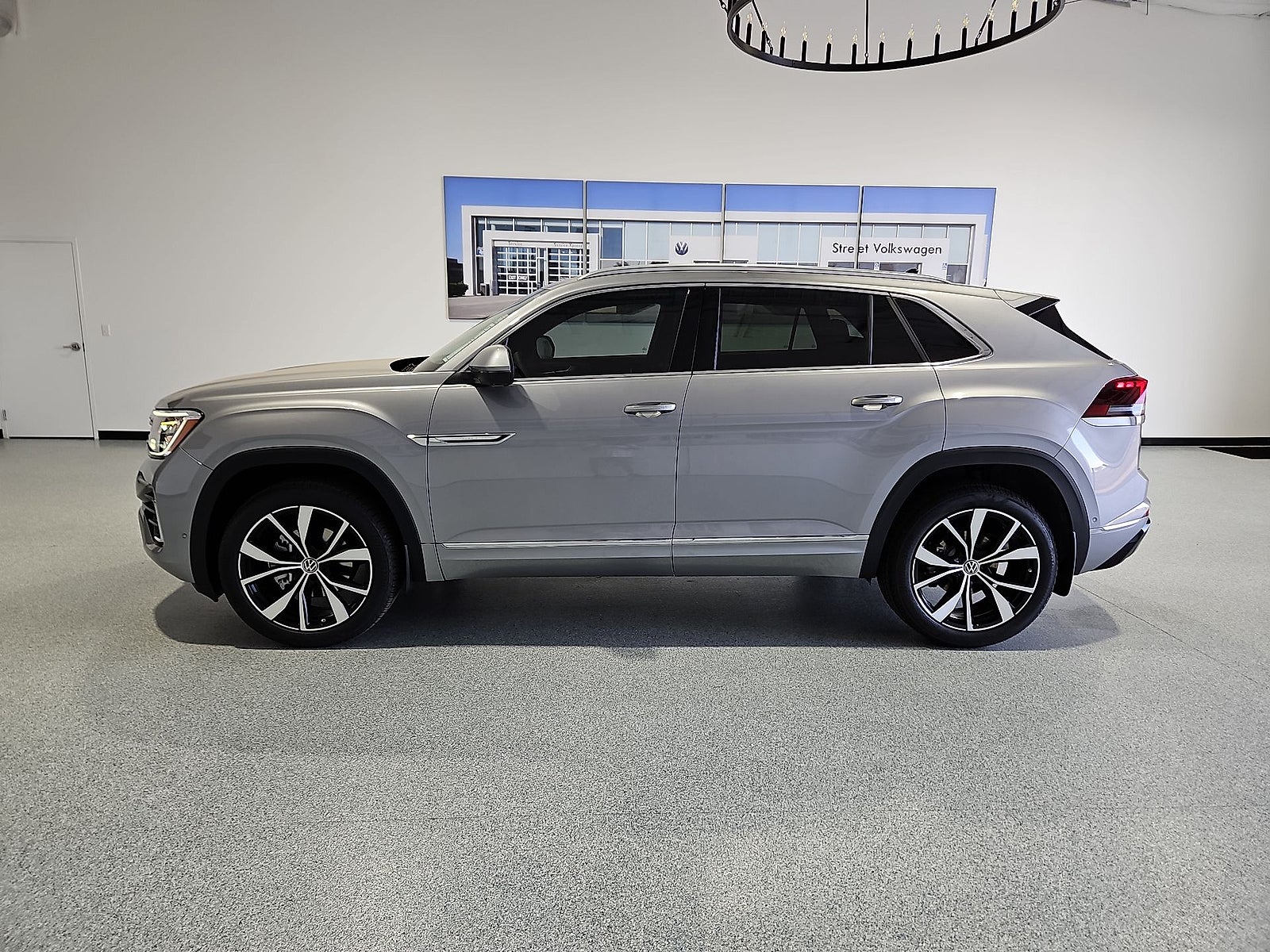 2026 Volkswagen Atlas Cross Sport SEL Premium R-Line