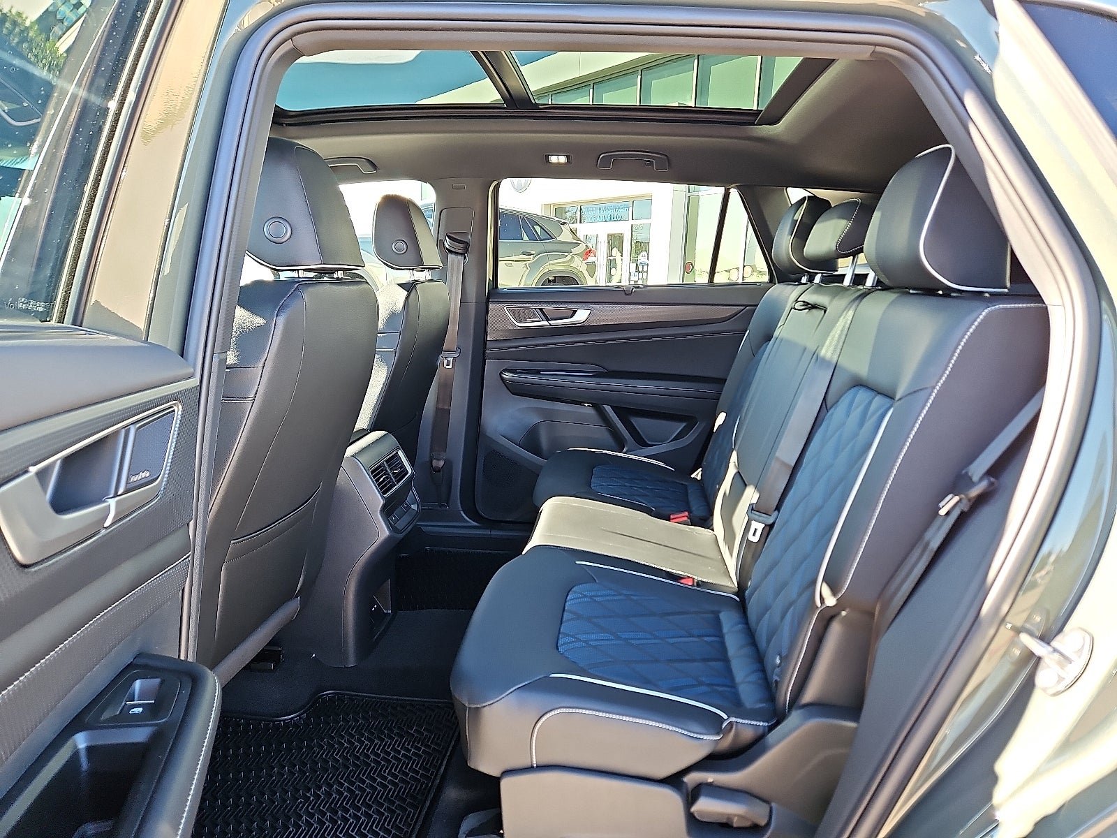 2026 Volkswagen Atlas Cross Sport 2.0T SEL Premium R-Line