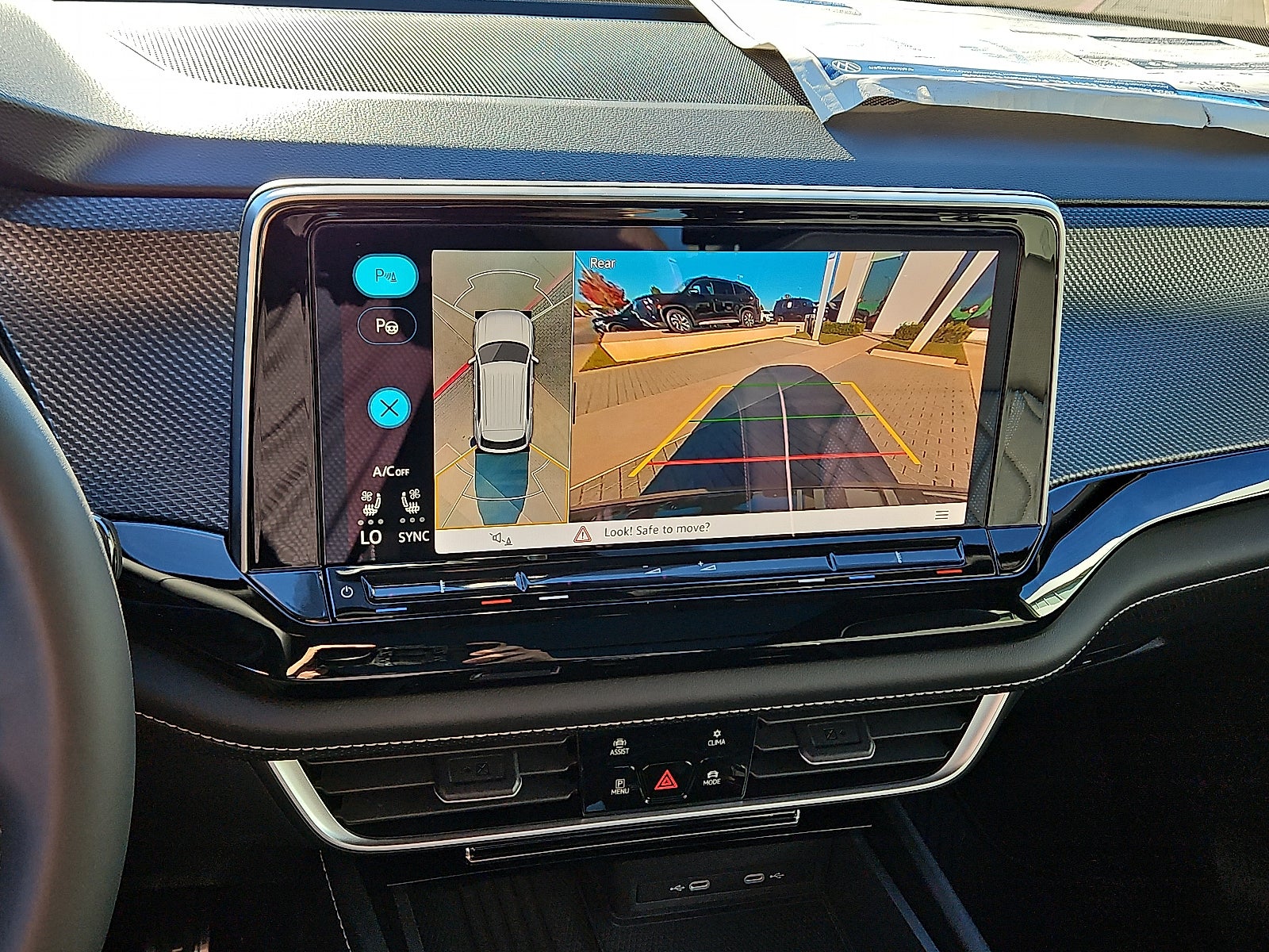 2026 Volkswagen Atlas Cross Sport 2.0T SEL Premium R-Line