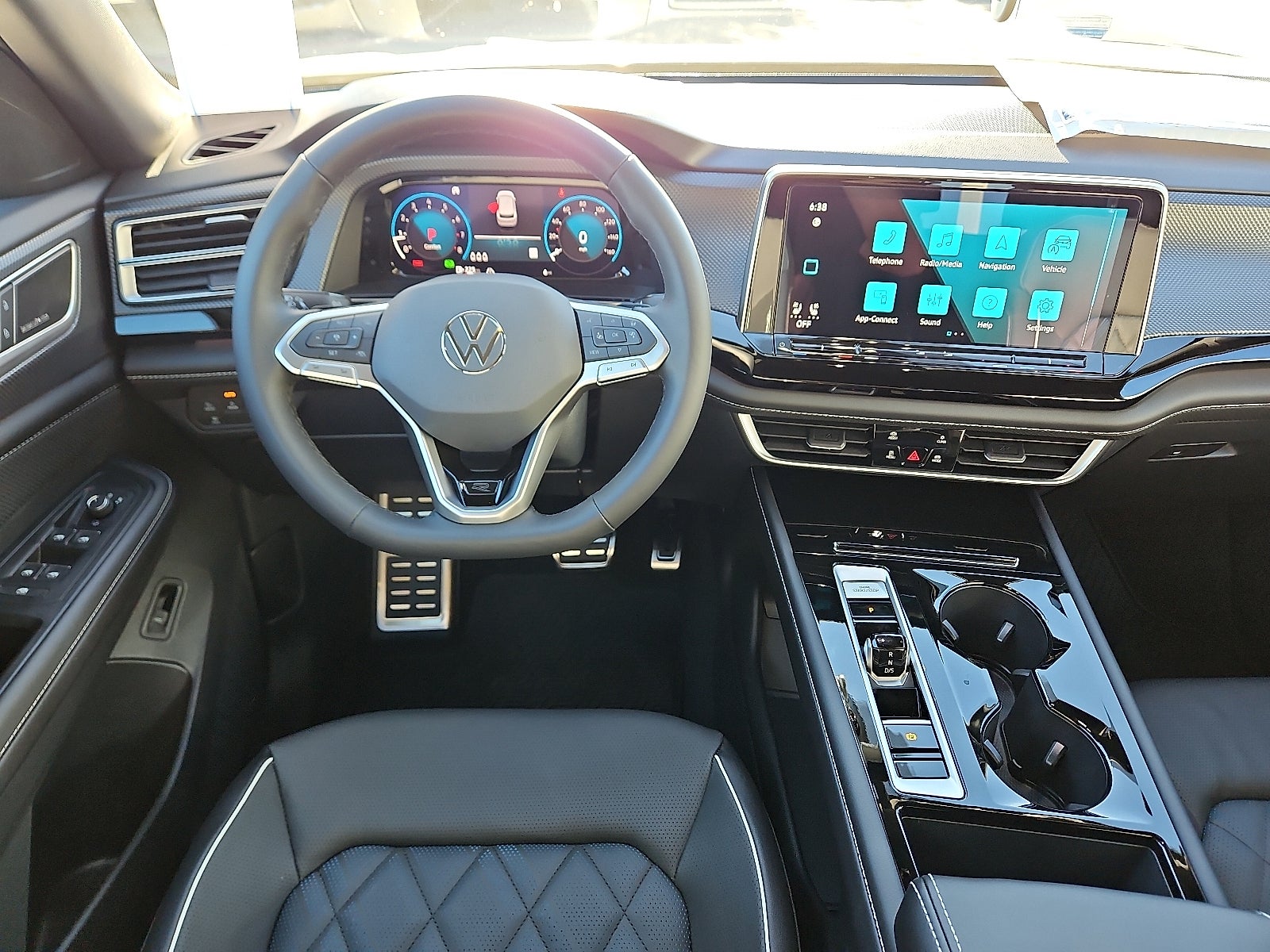 2026 Volkswagen Atlas Cross Sport 2.0T SEL Premium R-Line