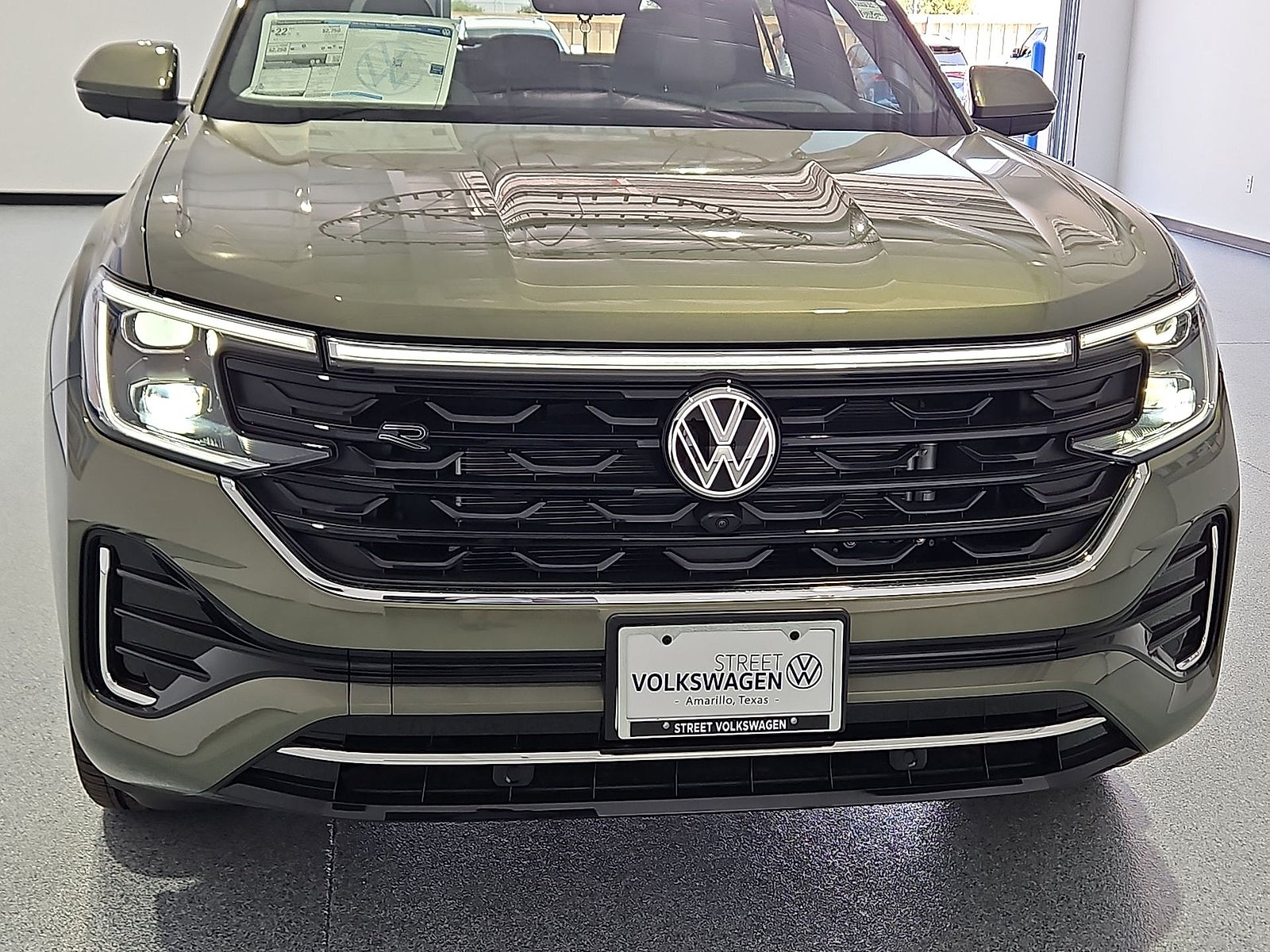 2026 Volkswagen Atlas Cross Sport SEL Premium R-Line