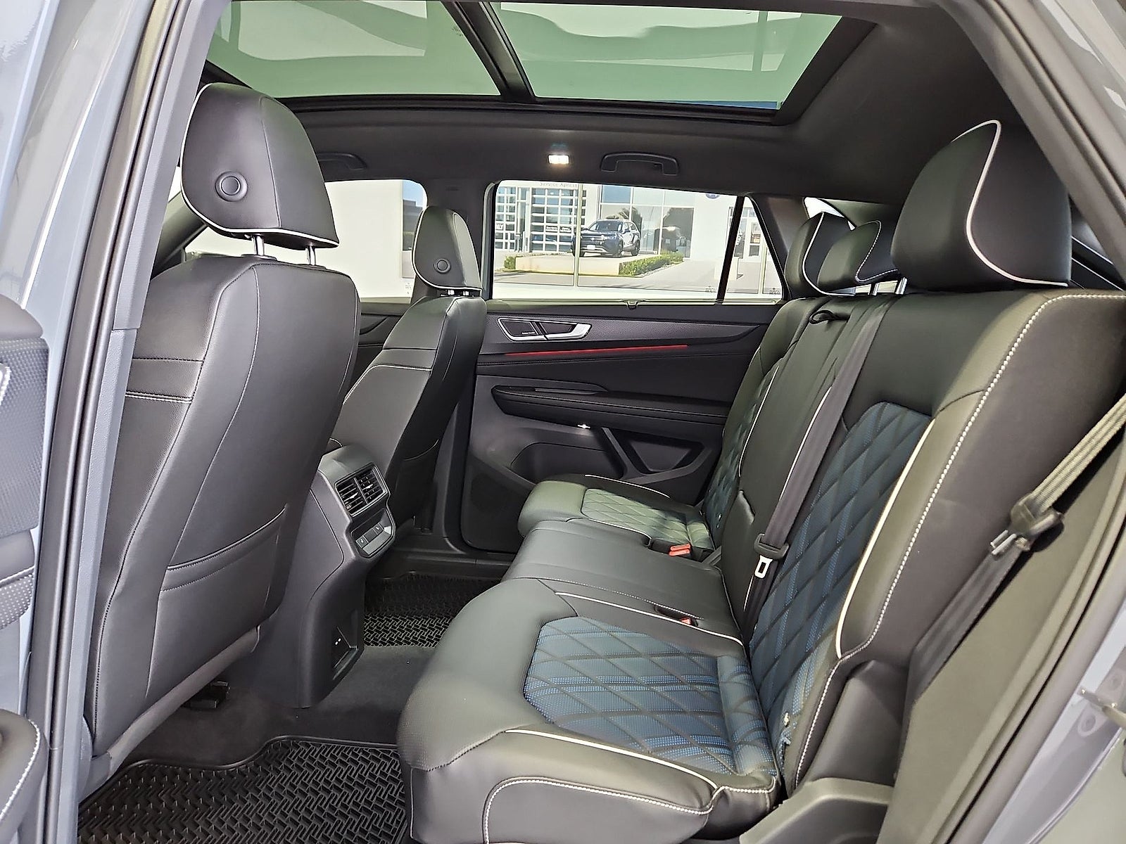 2026 Volkswagen Atlas Cross Sport SEL Premium R-Line
