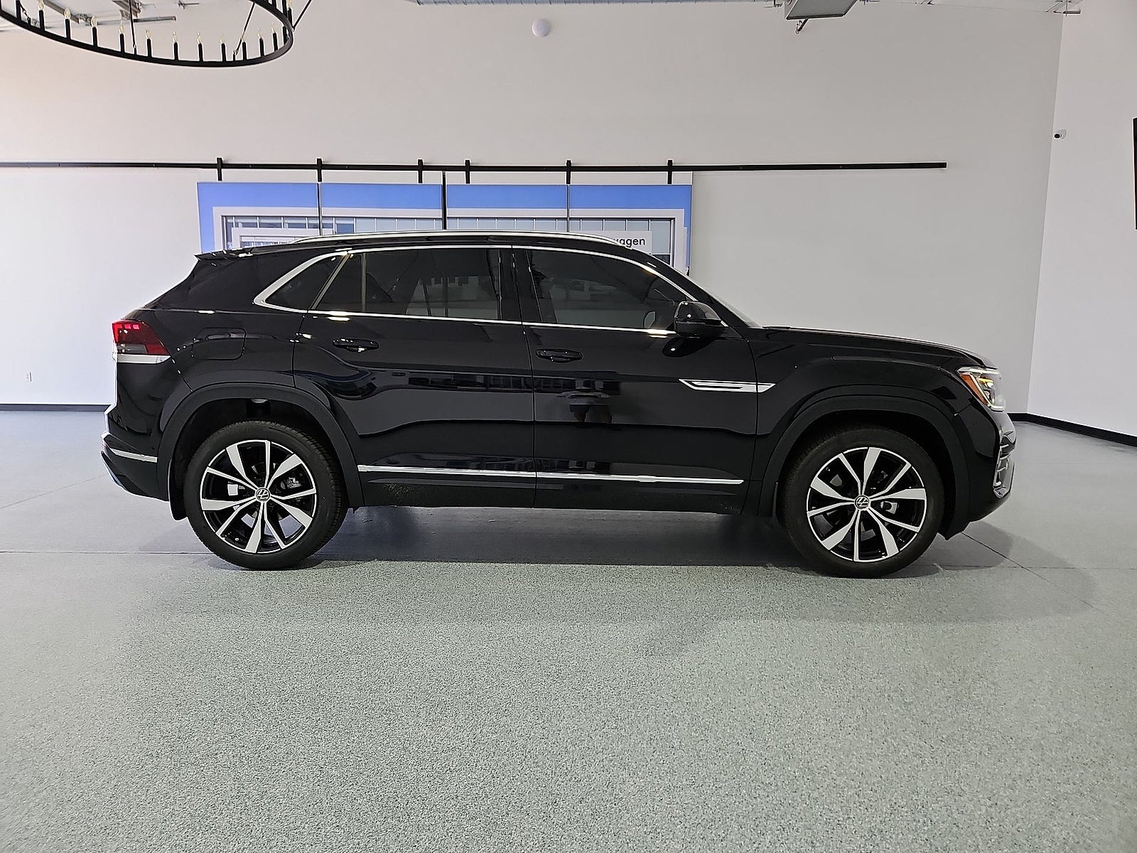 2026 Volkswagen Atlas Cross Sport SEL Premium R-Line