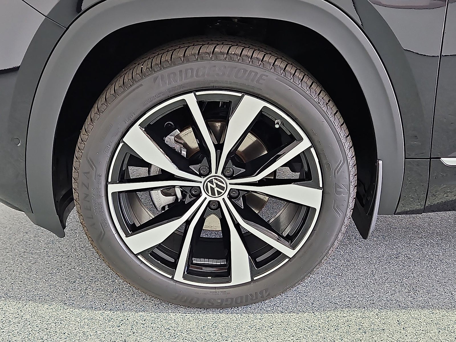 2026 Volkswagen Atlas Cross Sport SEL Premium R-Line