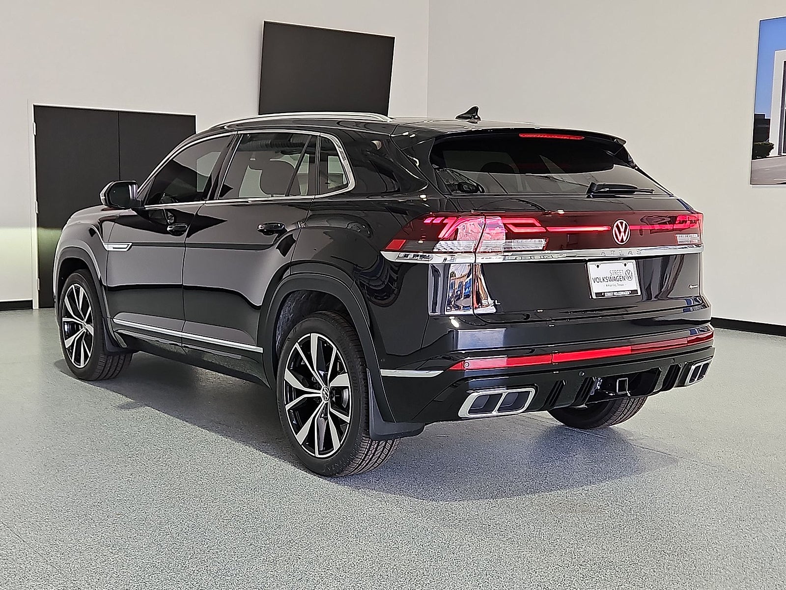 2026 Volkswagen Atlas Cross Sport SEL Premium R-Line