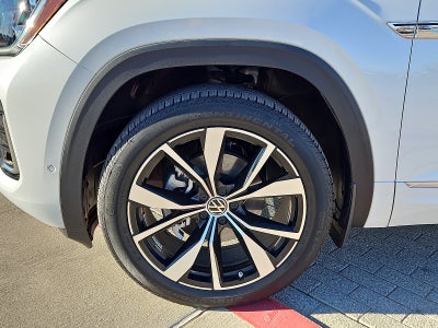 2025 Volkswagen Atlas Cross Sport 2.0T SEL Premium R-Line