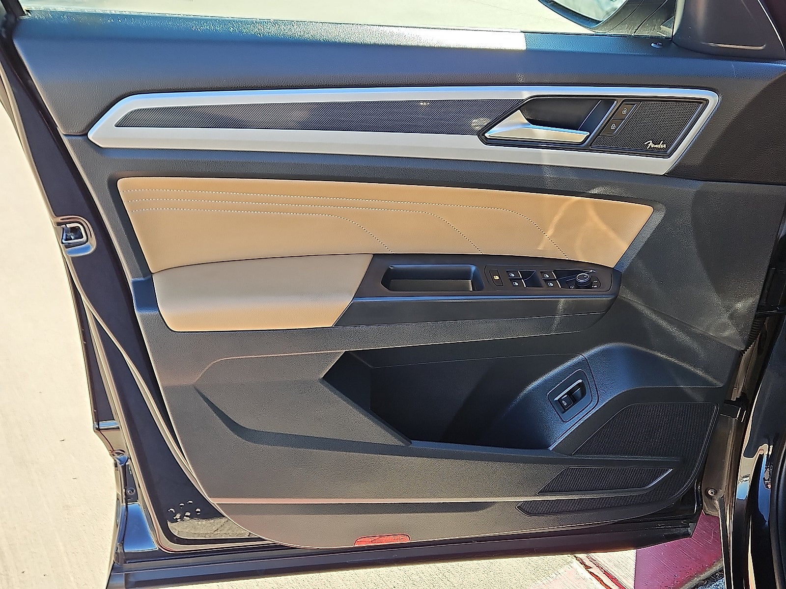 2022 Volkswagen Atlas Cross Sport 3.6L V6 SEL Premium R-Line