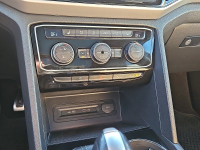 2022 Volkswagen Atlas Cross Sport 3.6L V6 SEL Premium R-Line