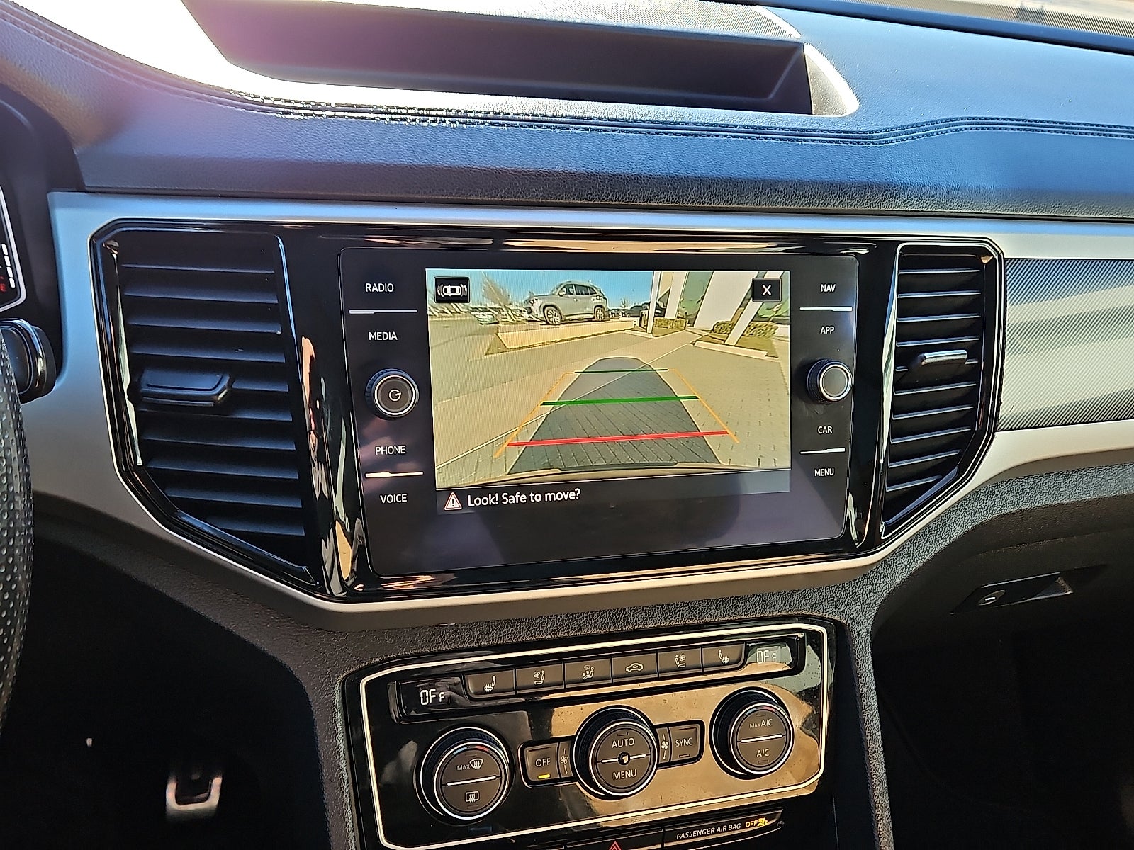 2022 Volkswagen Atlas Cross Sport 3.6L V6 SEL Premium R-Line