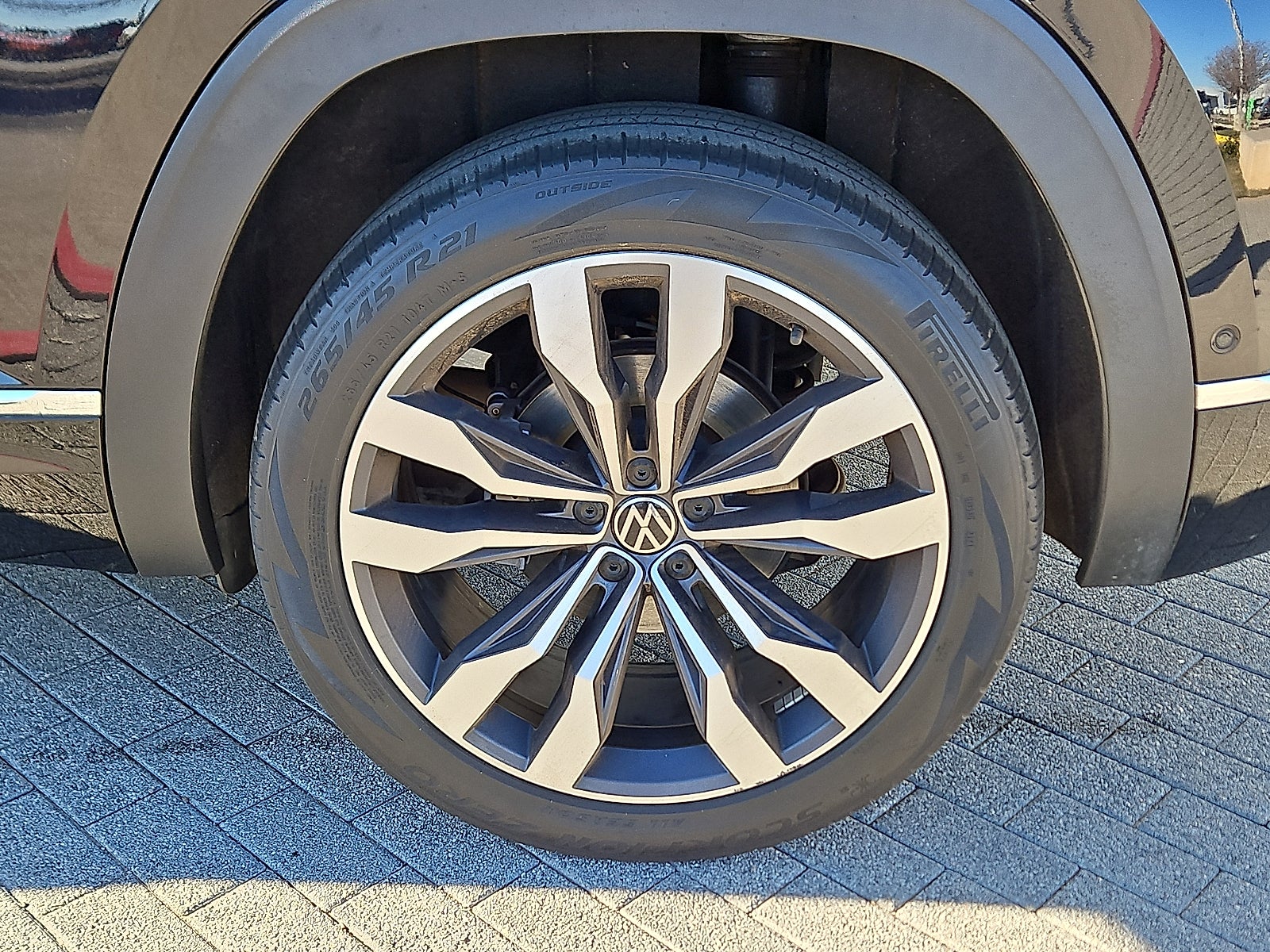 2022 Volkswagen Atlas Cross Sport 3.6L V6 SEL Premium R-Line