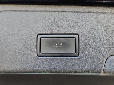 2022 Volkswagen Atlas Cross Sport 3.6L V6 SEL Premium R-Line