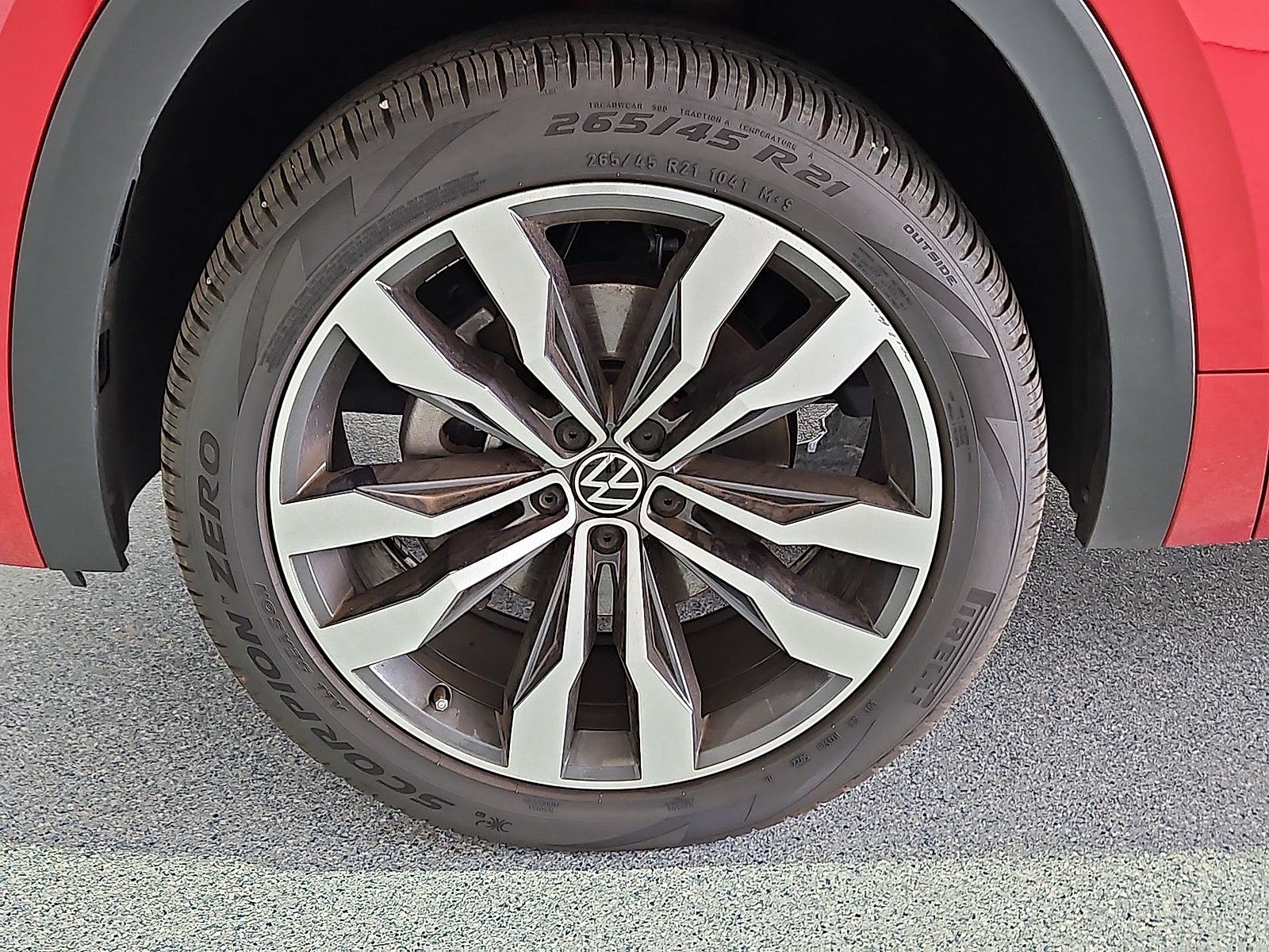 2023 Volkswagen Atlas Cross Sport 3.6L V6 SEL Premium R-Line