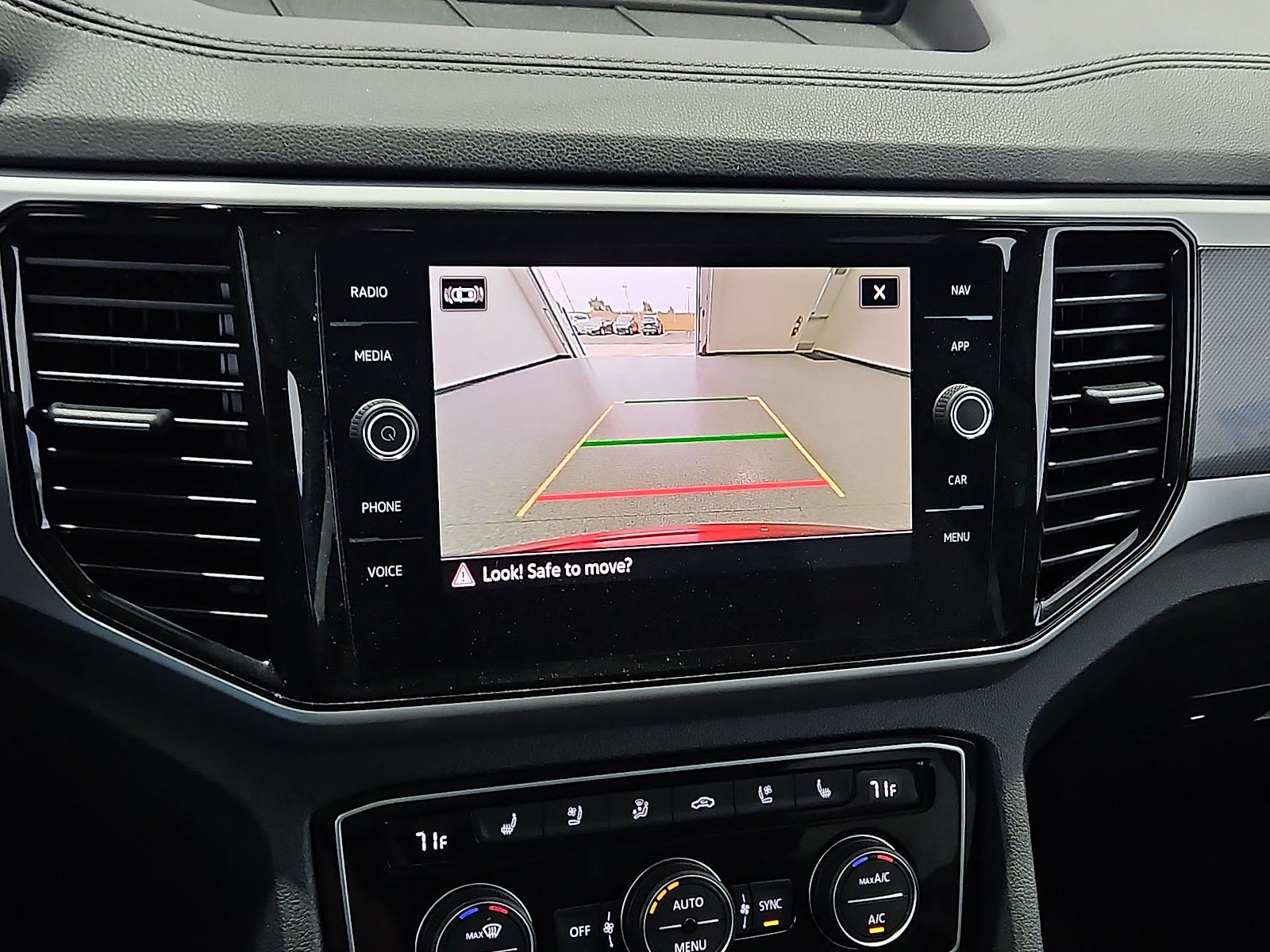 2023 Volkswagen Atlas Cross Sport 3.6L V6 SEL Premium R-Line
