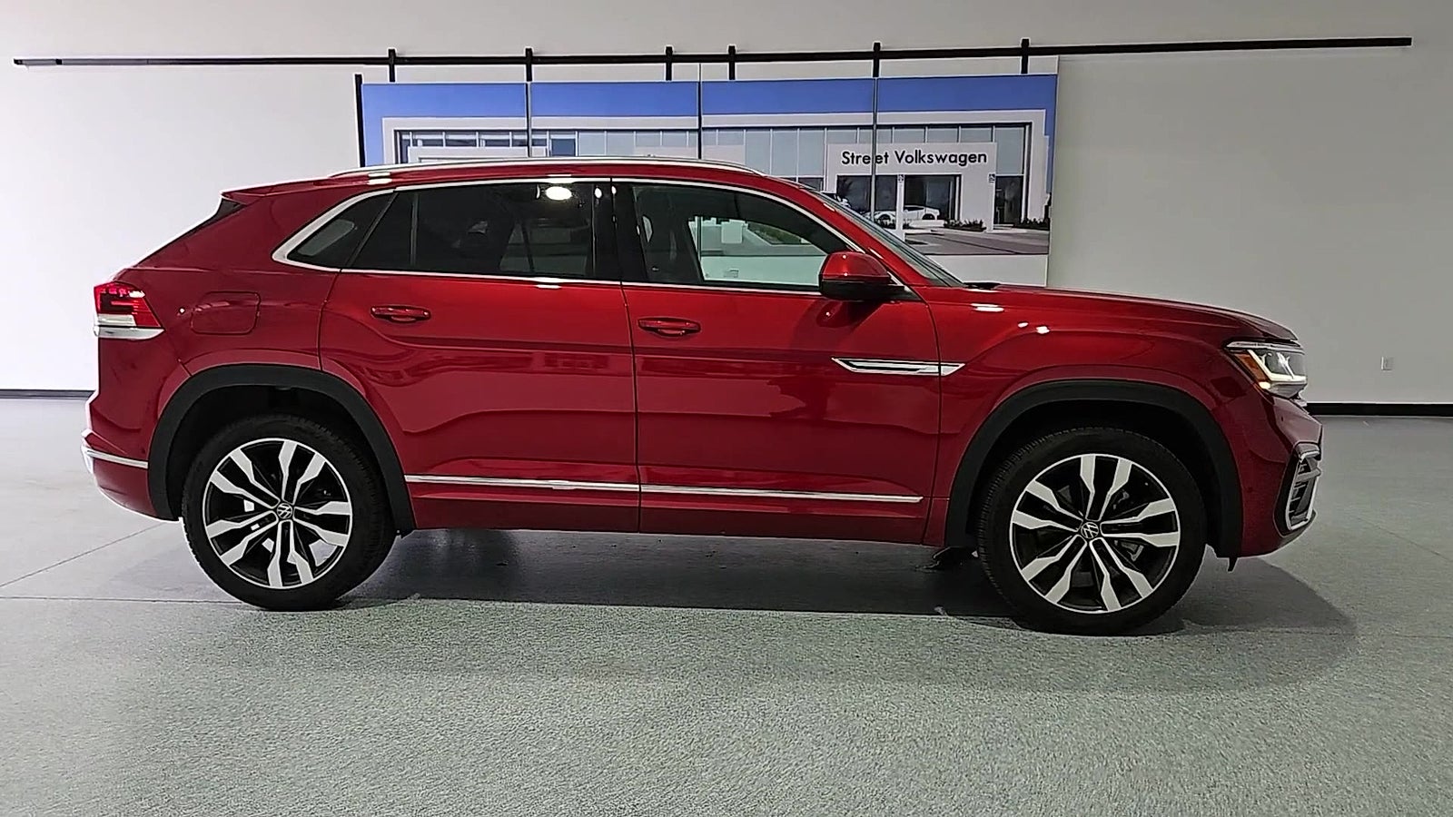2023 Volkswagen Atlas Cross Sport 3.6L V6 SEL Premium R-Line
