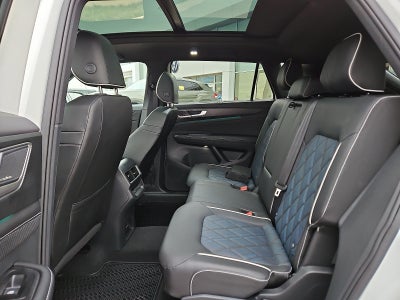 2025 Volkswagen Atlas Cross Sport 2.0T SEL Premium R-Line