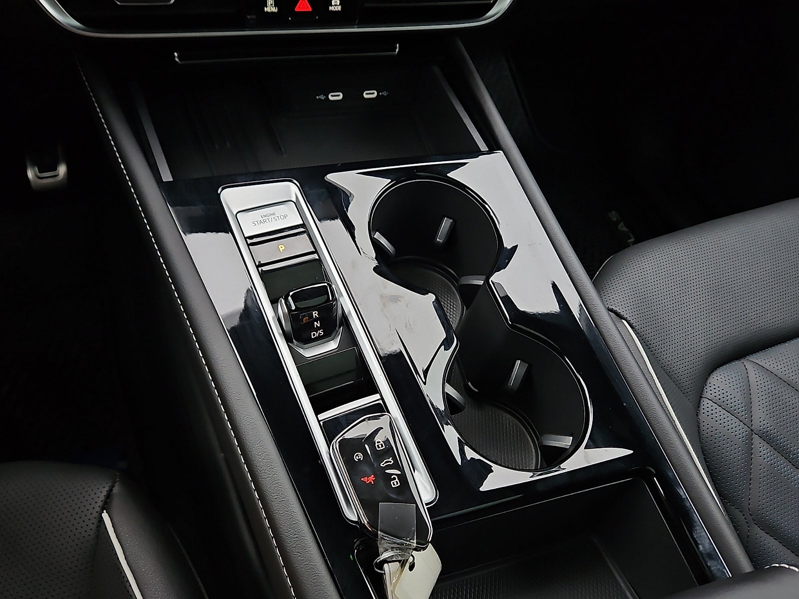 2025 Volkswagen Atlas Cross Sport 2.0T SEL Premium R-Line